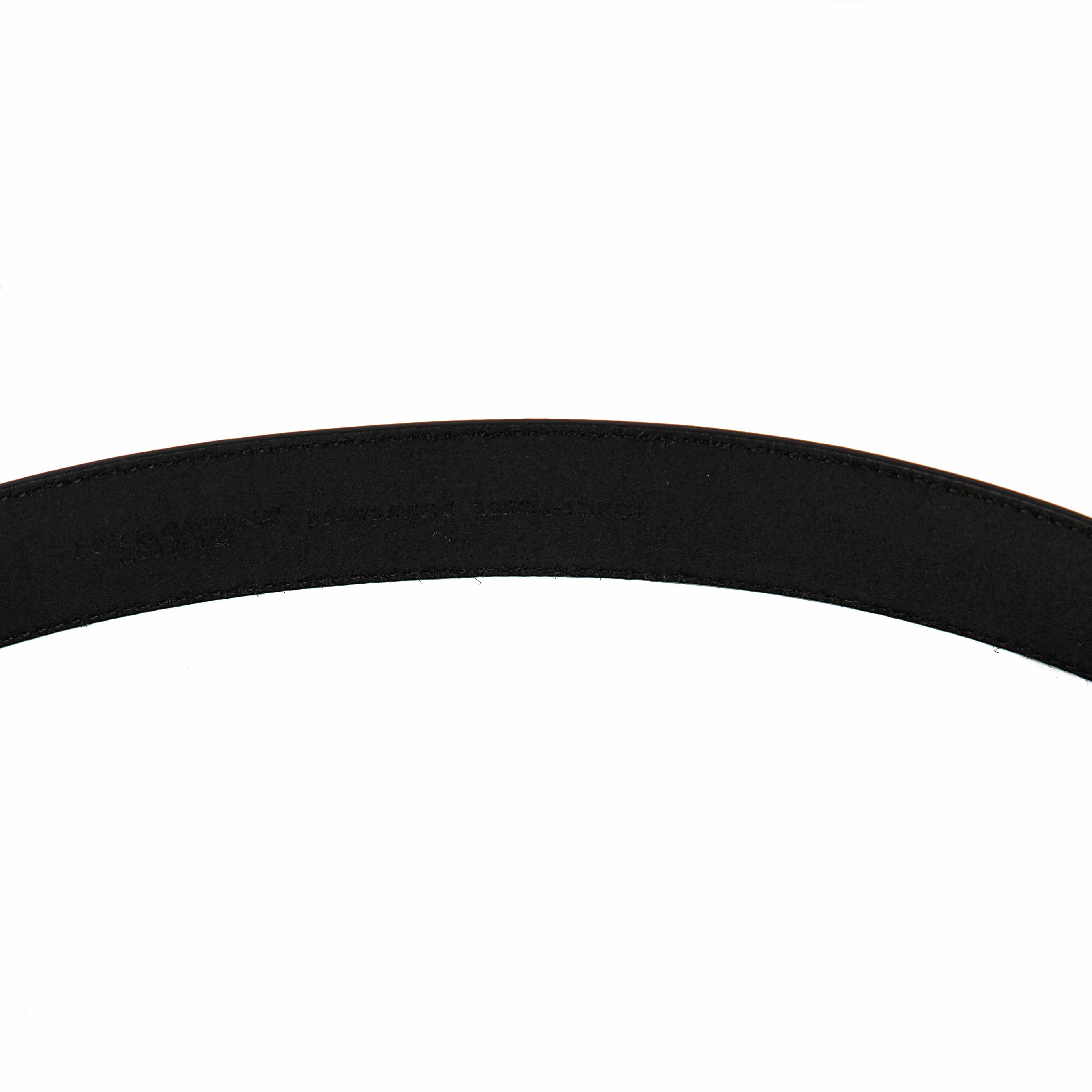 This belt elevates the standard accessory through its innovative and visually striking design.
