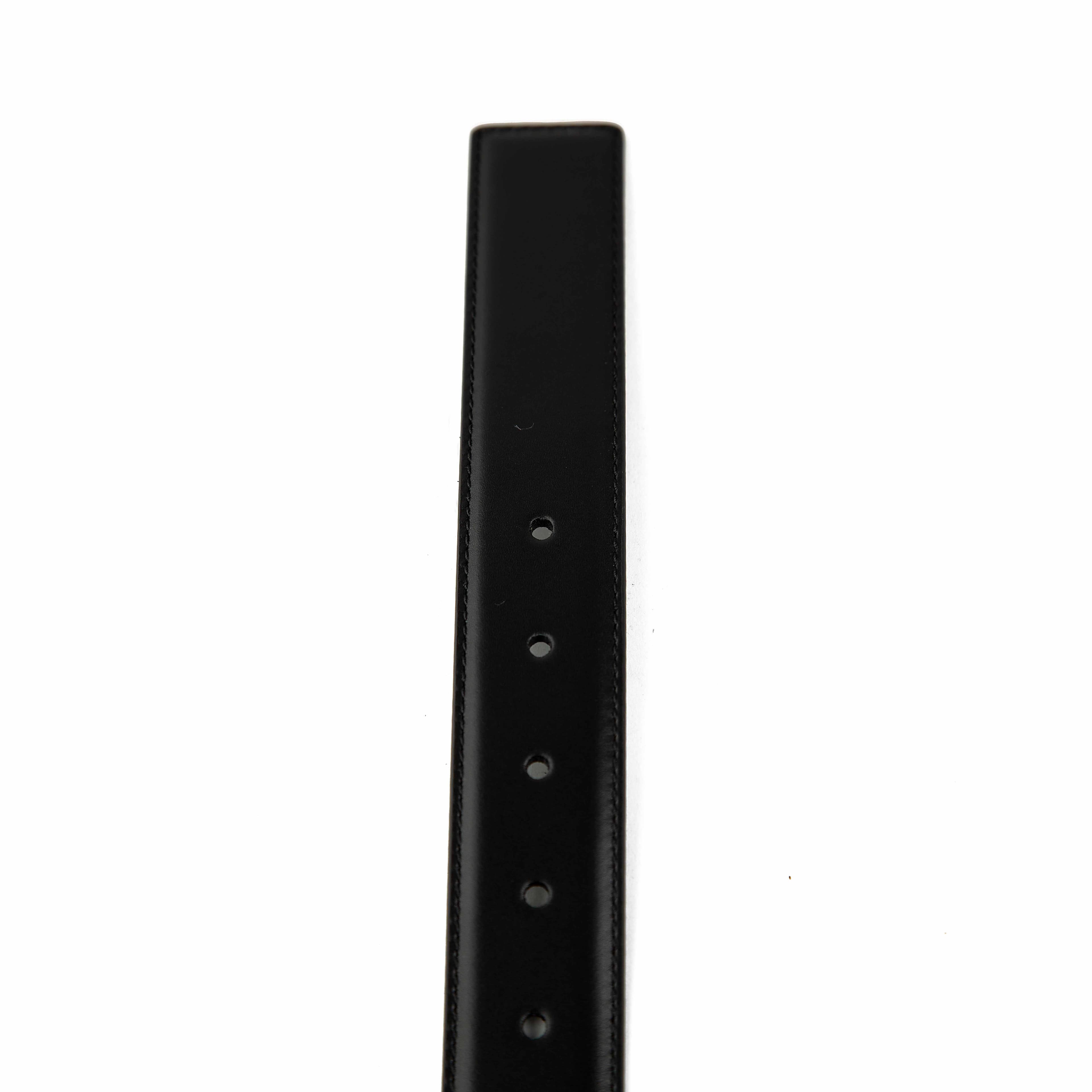 This belt elevates the standard accessory through its innovative and visually striking design.