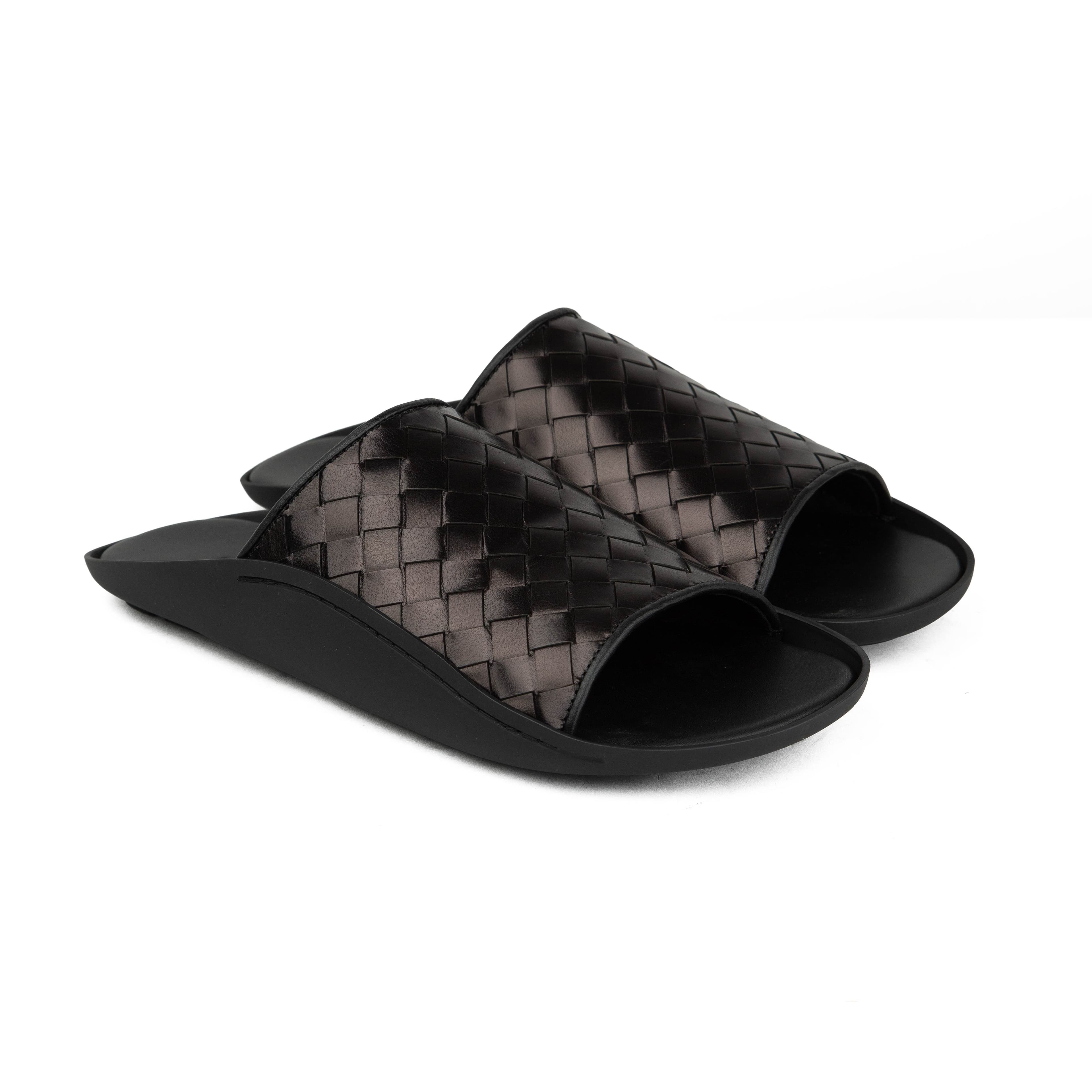 Bottega Veneta Intrecciato Rubber Slides - Black Luxury Sandal