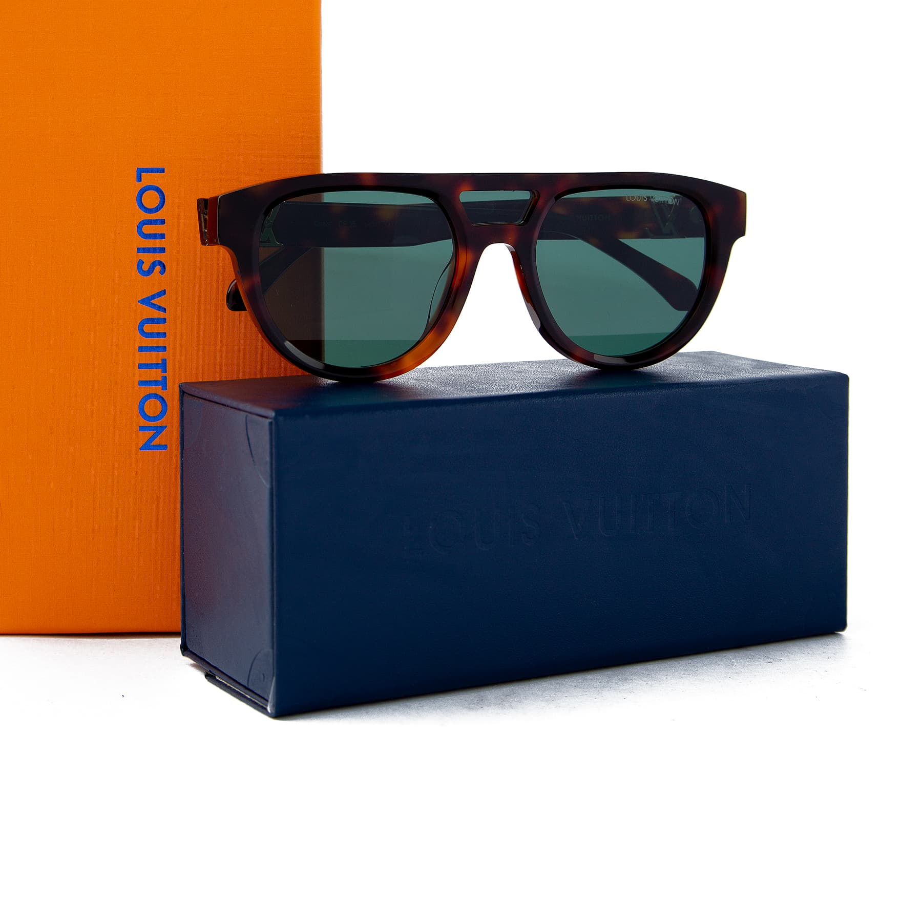 Louis Vuitton Pilot Sunglasses - Tortoiseshell, UV Protection