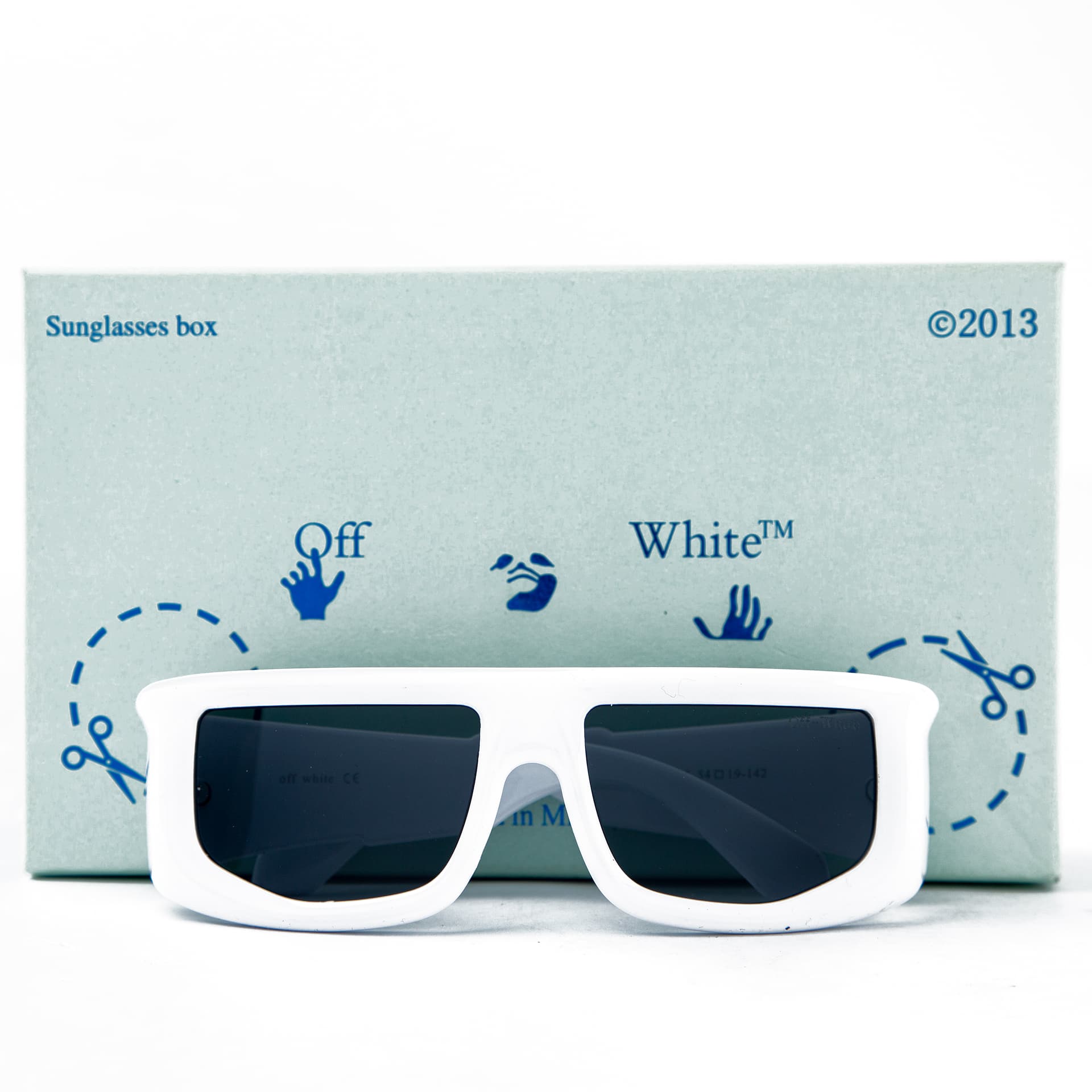 Off-White rectangular white sunglasses with black-tinted lenses, featuring a bold and modern design. Unisex eyewear for a stylish and contemporary look