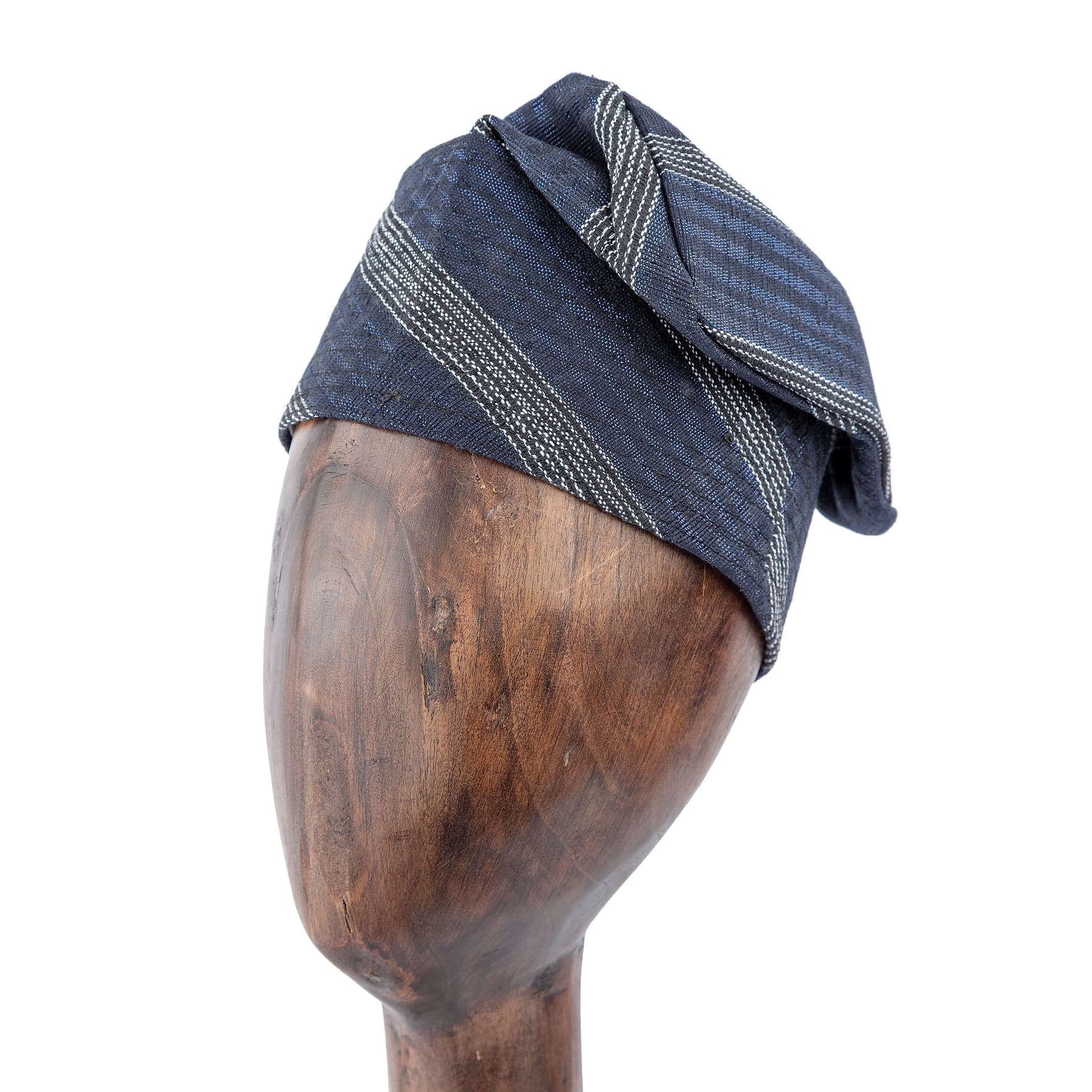 Elevate your look with this navy blue Aso Oke cap. Handwoven with silver accents, unisex, and perfect for cultural and modern events. Tradition meets timeless style!