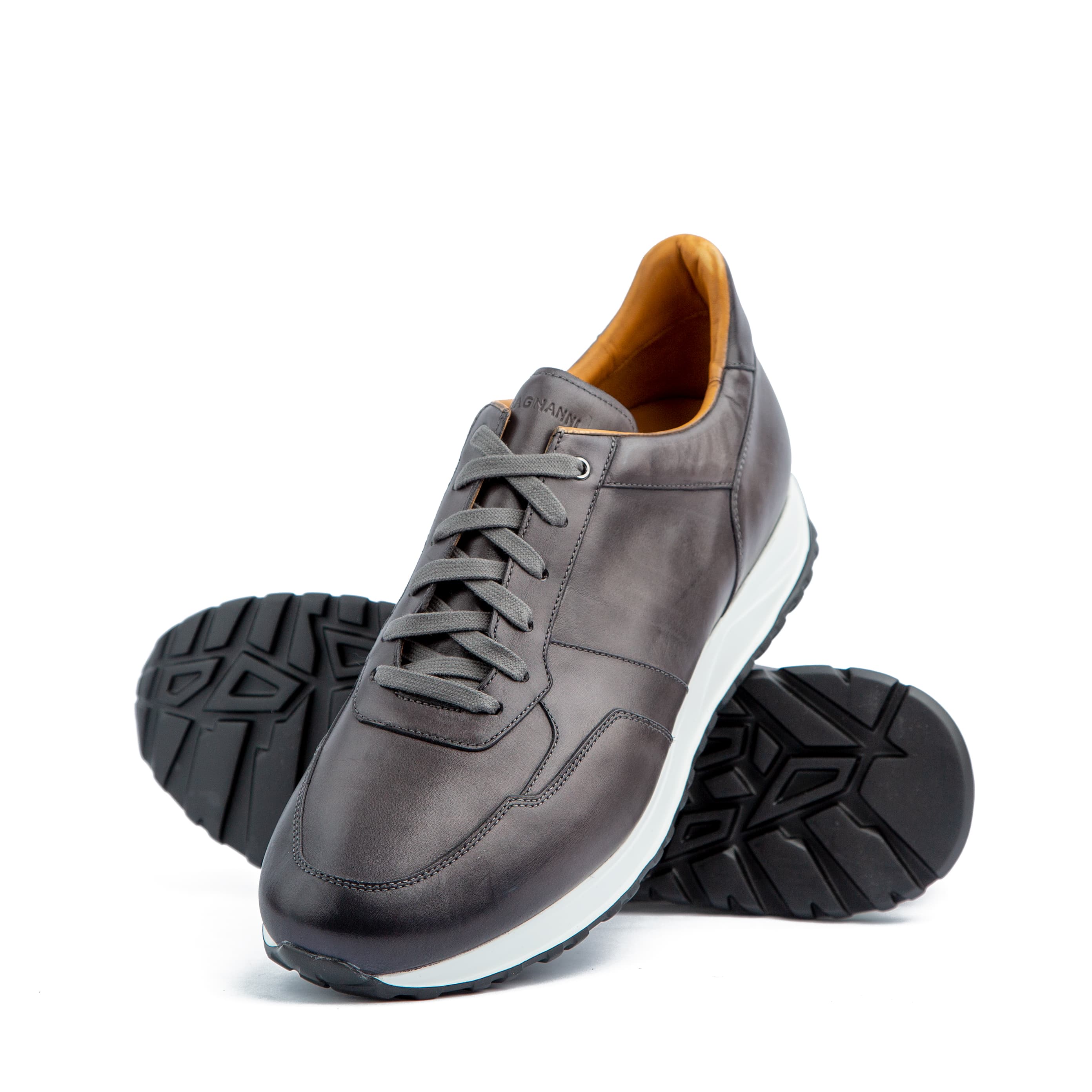 Magnanni Fado Leather Low Top Sneakers | Agu.ng