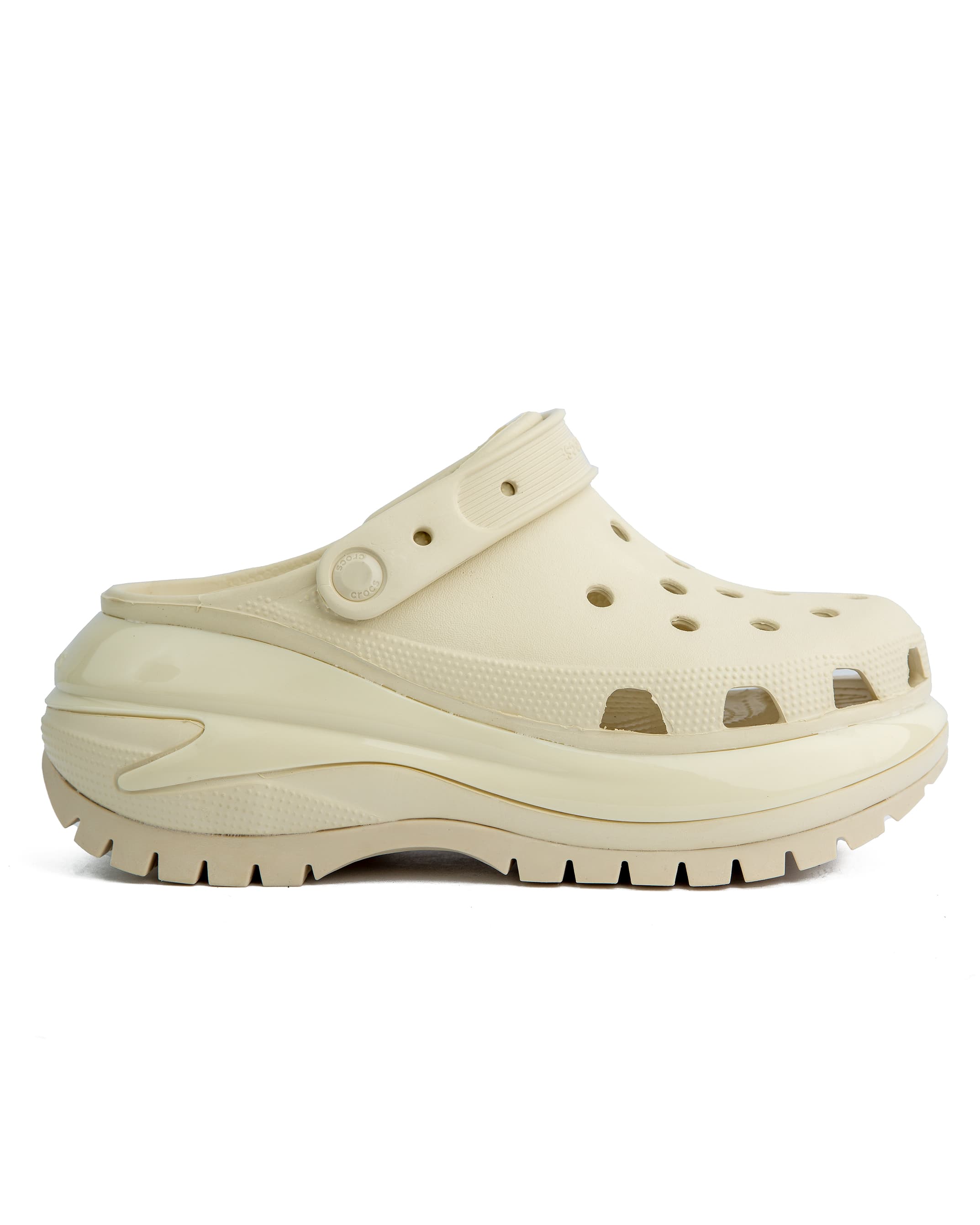 Crocs Classic Mega Crush Clog, platform casual shoe, lightweight, slip-on, ventilation holes, iconic comfort.