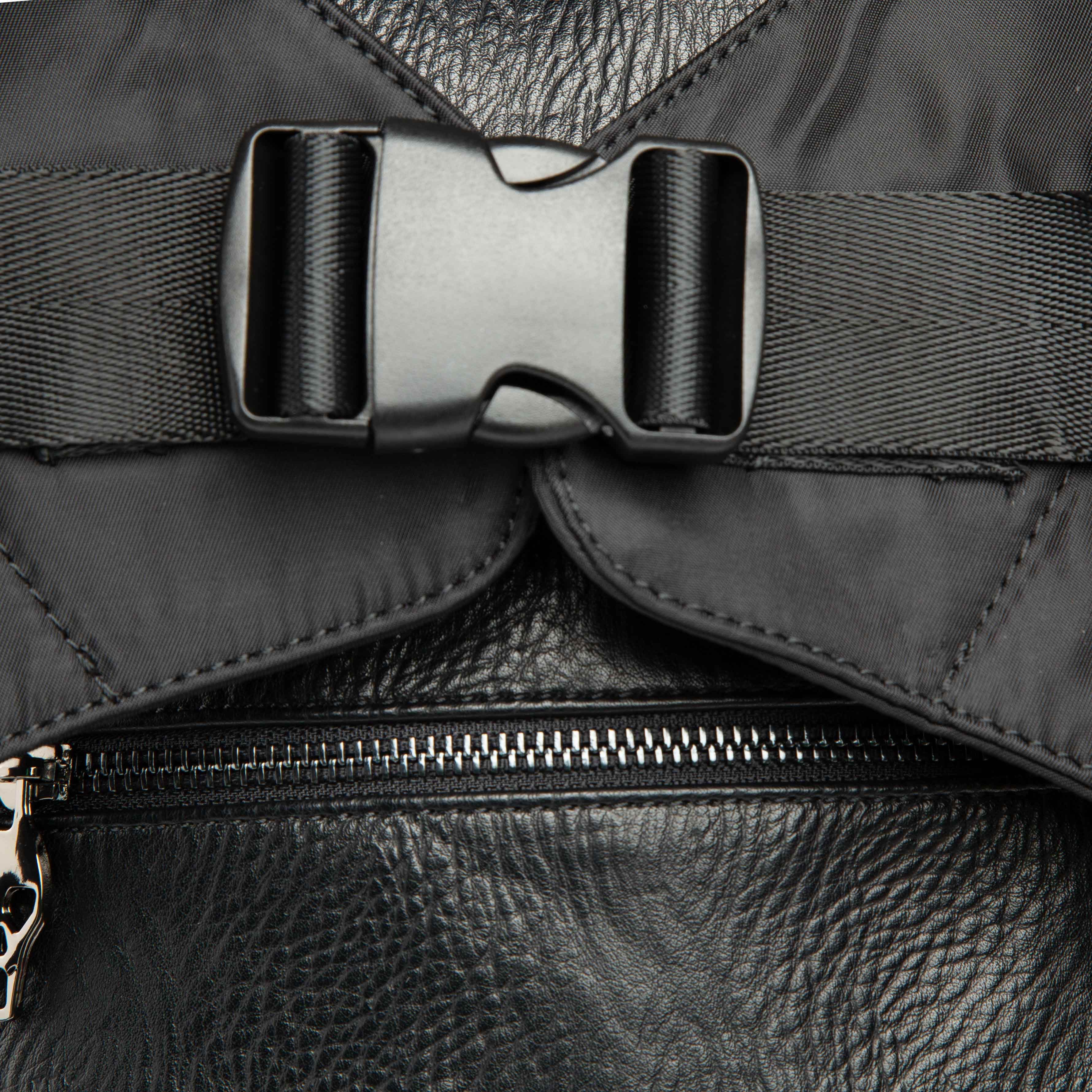 3D Skull Studded Hooded Backpack - Black Edgy Unisex