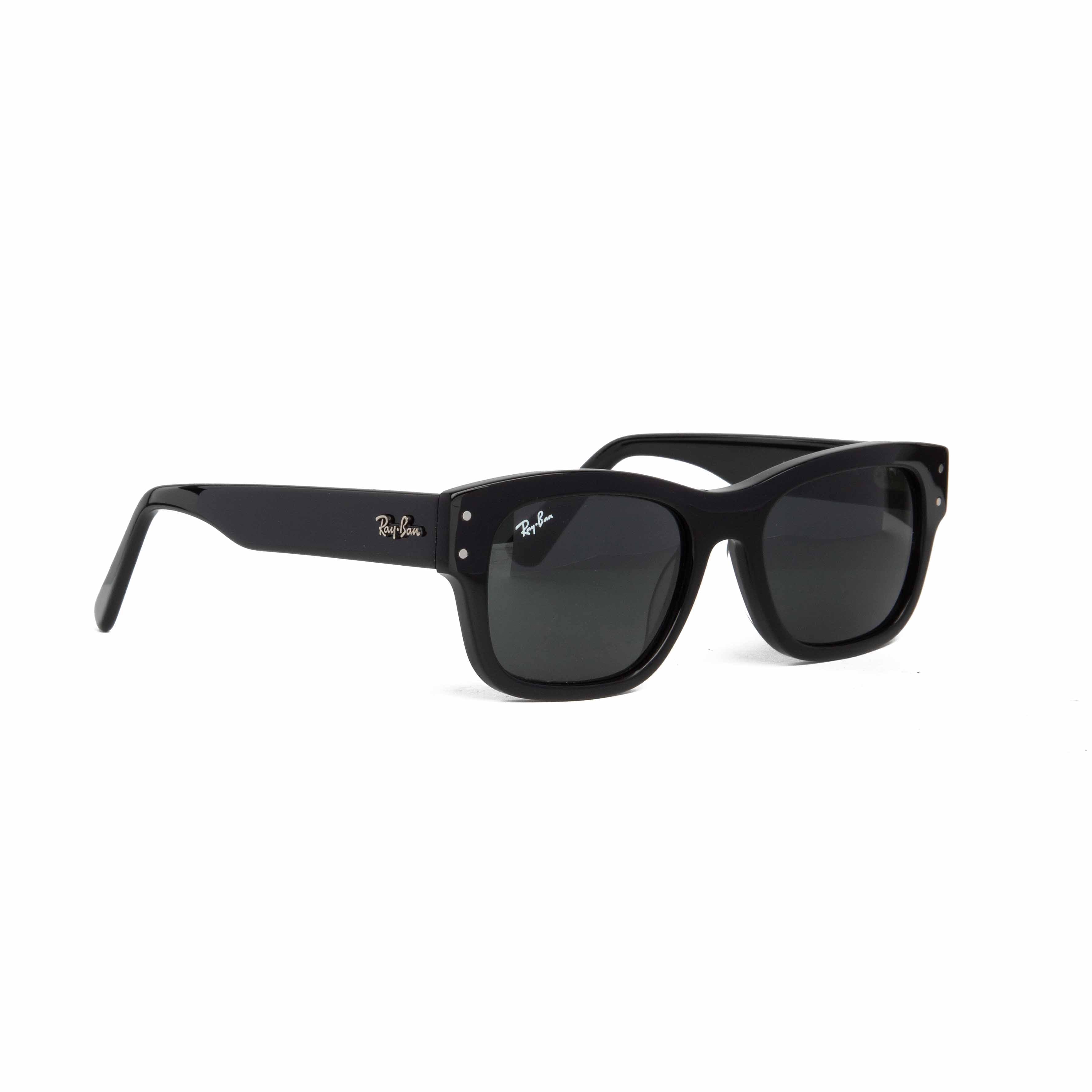 Classic Ray-Ban Wayfarer II Sunglasses - Black Frame with Dark Grey Lenses - Iconic Unisex Style"