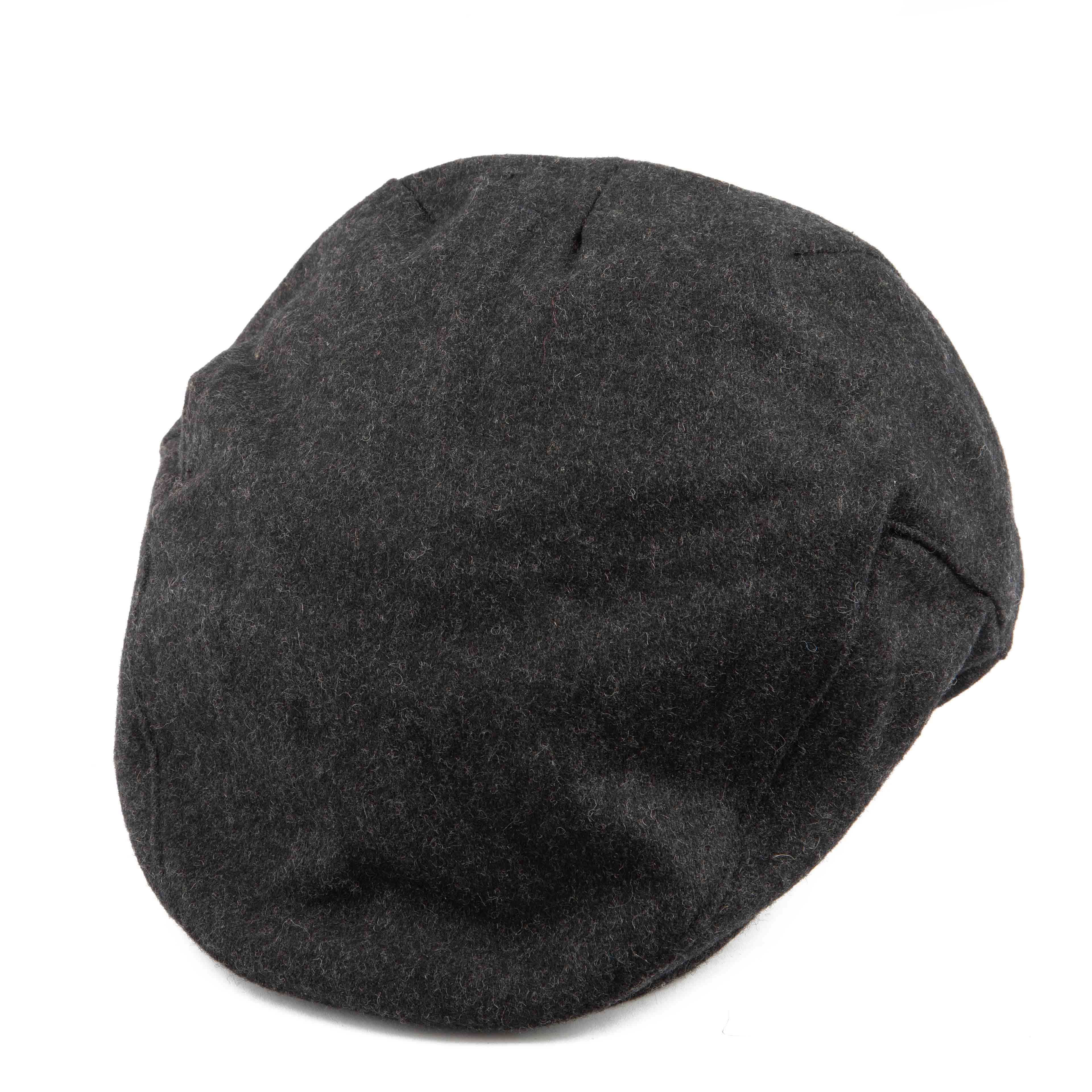 Stylish dark grey flat cap for men, perfect for casual or smart-casual wear.