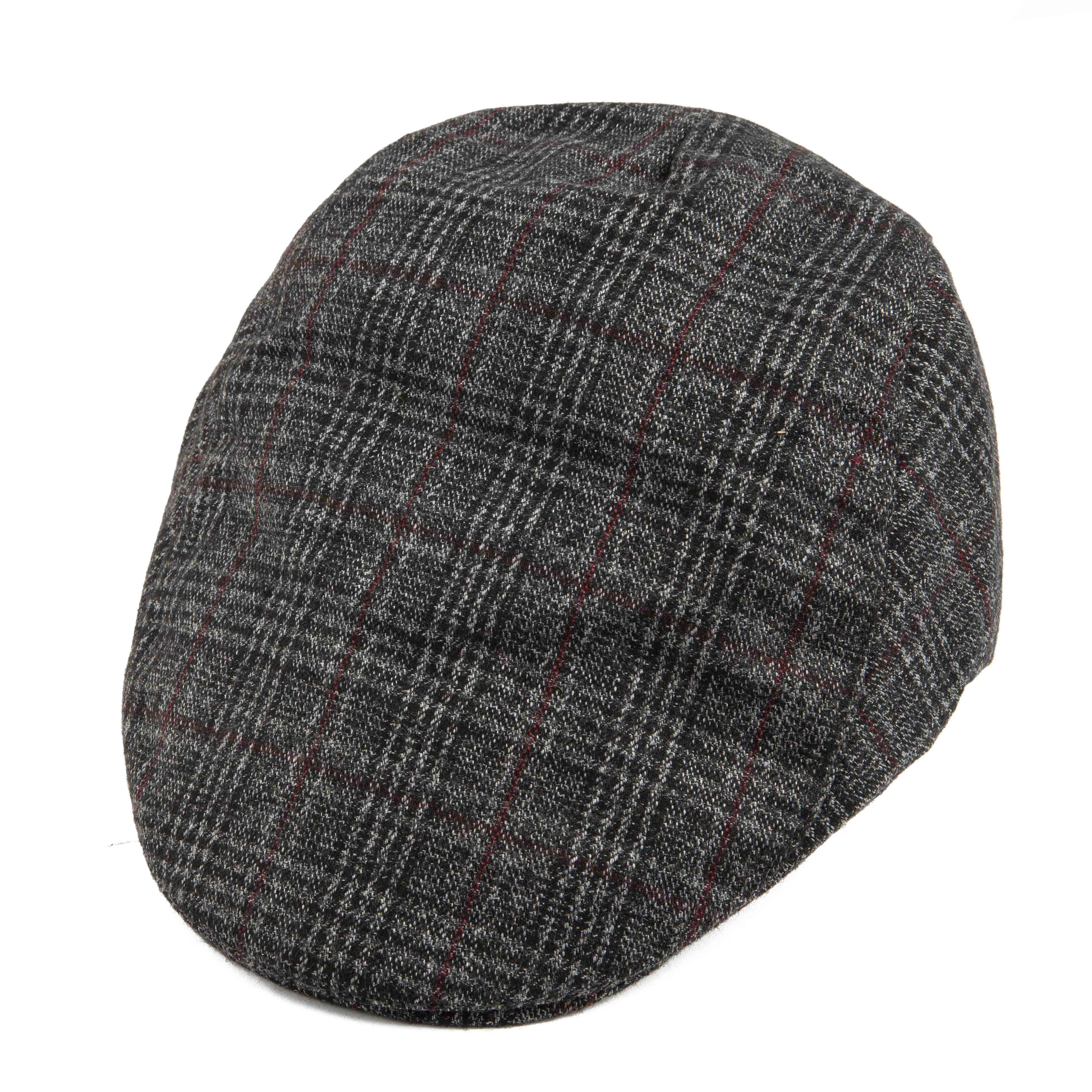 Men's stylish grey plaid flat cap, perfect for a sophisticated casual look.