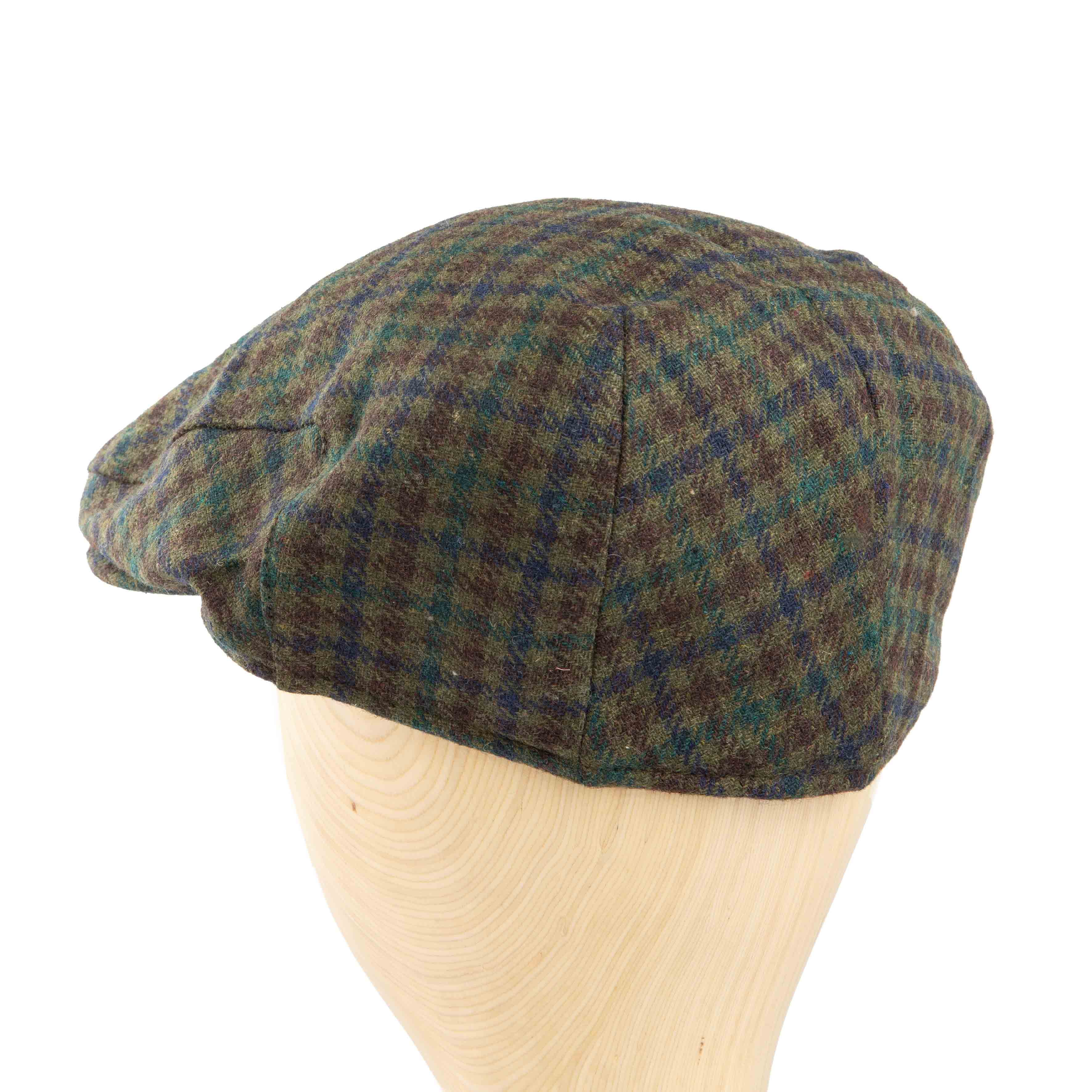 Classic checkered tweed flat cap for men, perfect for traditional or country-inspired wear.