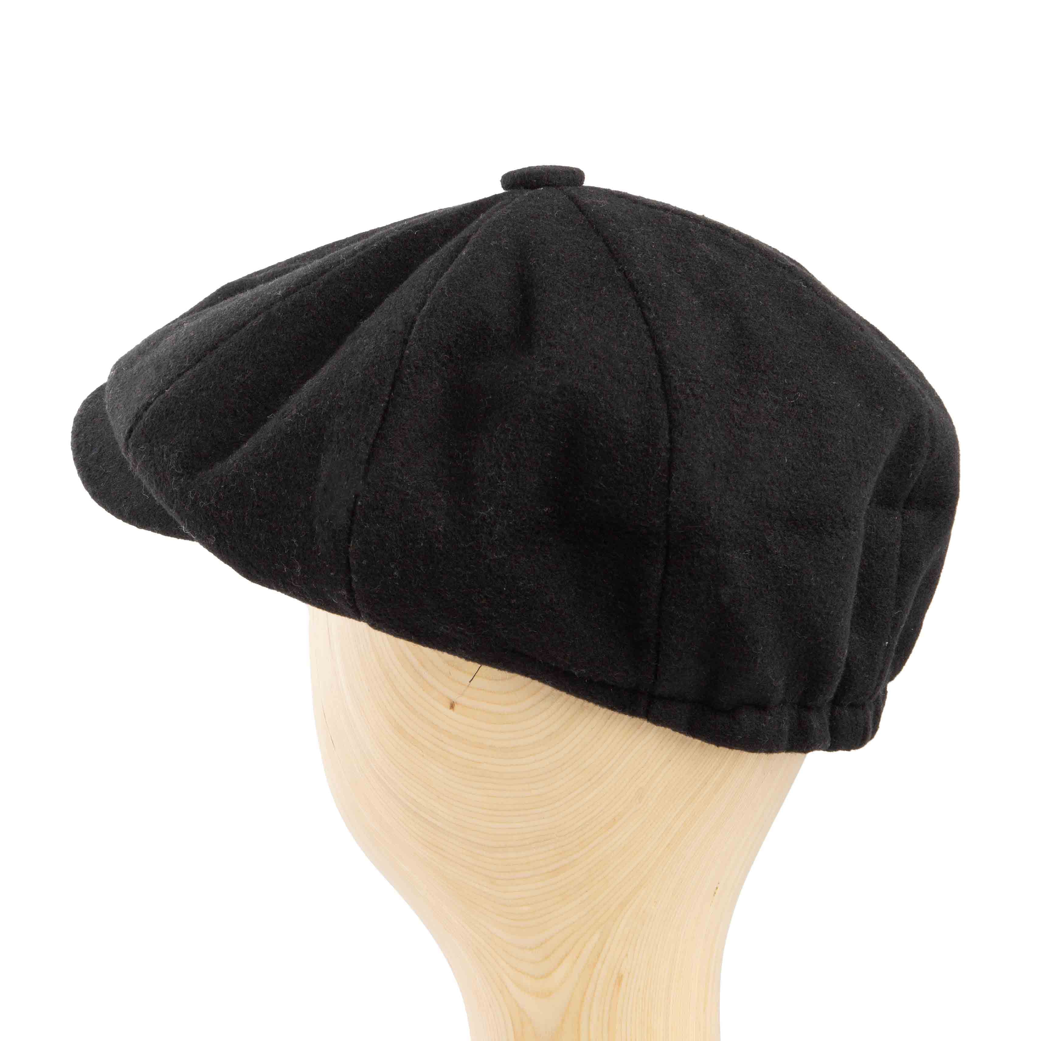 Classic solid black wool-blend newsboy cap for men, perfect for versatile everyday wear.