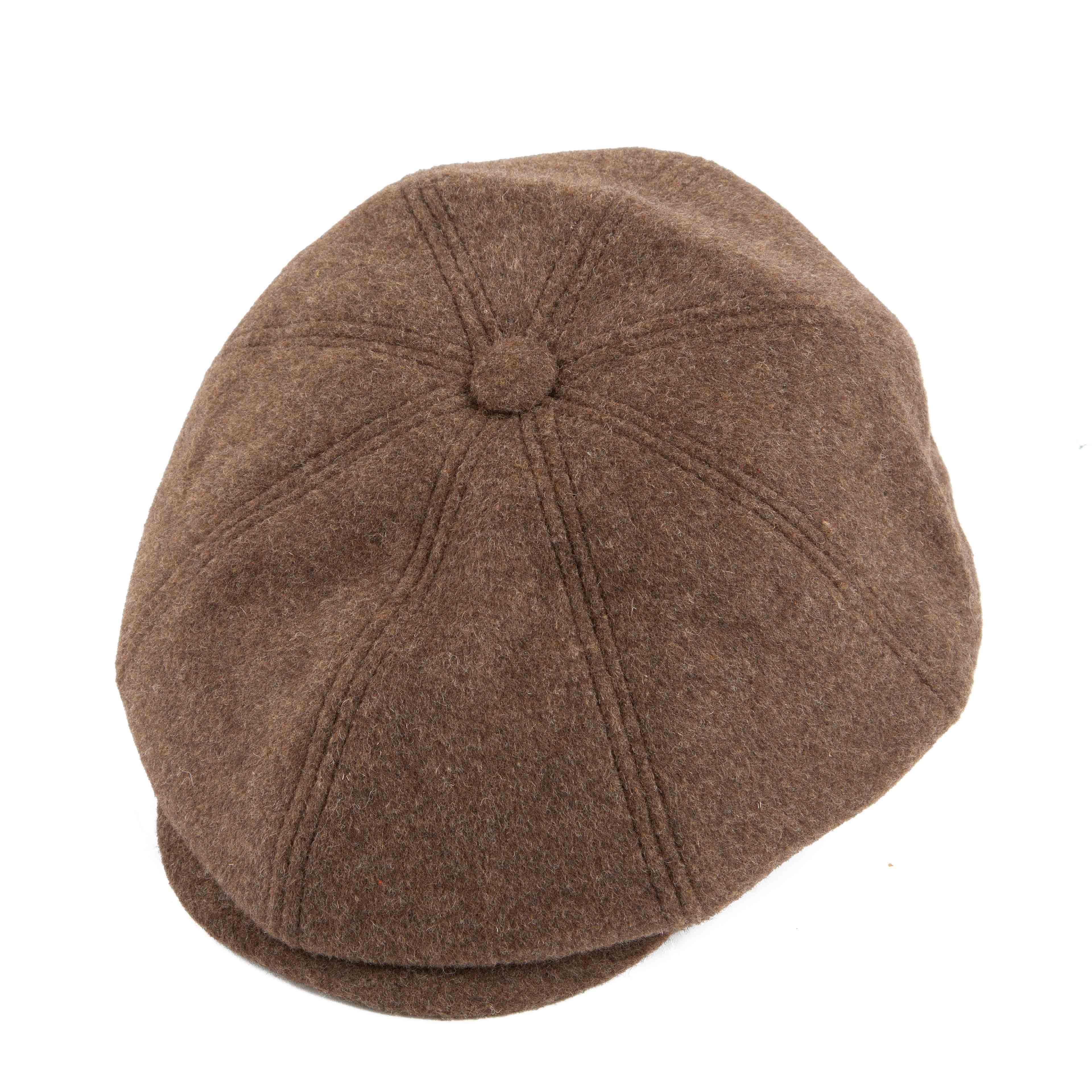 Solid brown newsboy cap, classic unisex design, warm wool blend, versatile fashion accessory