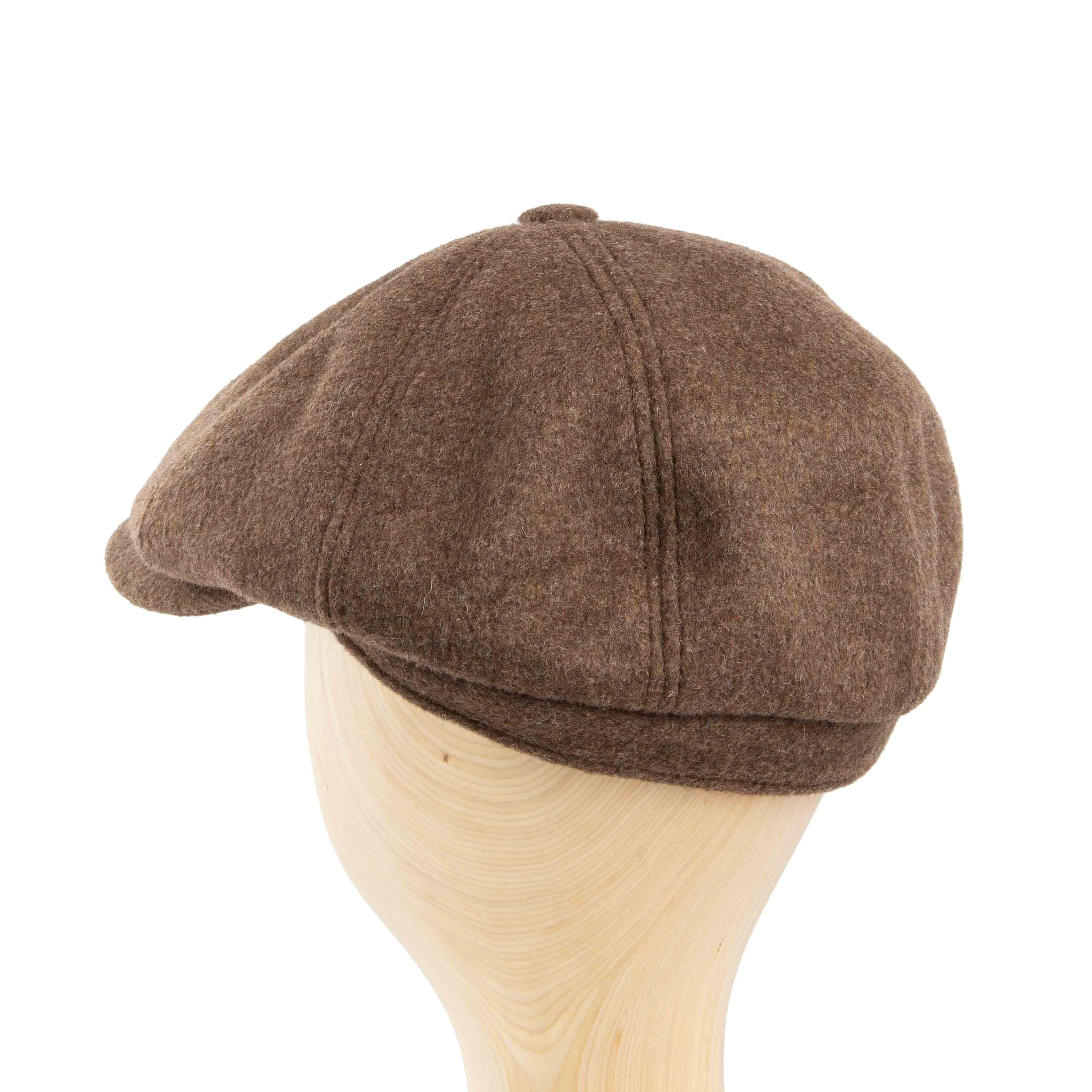 Solid brown newsboy cap, classic unisex design, warm wool blend, versatile fashion accessory