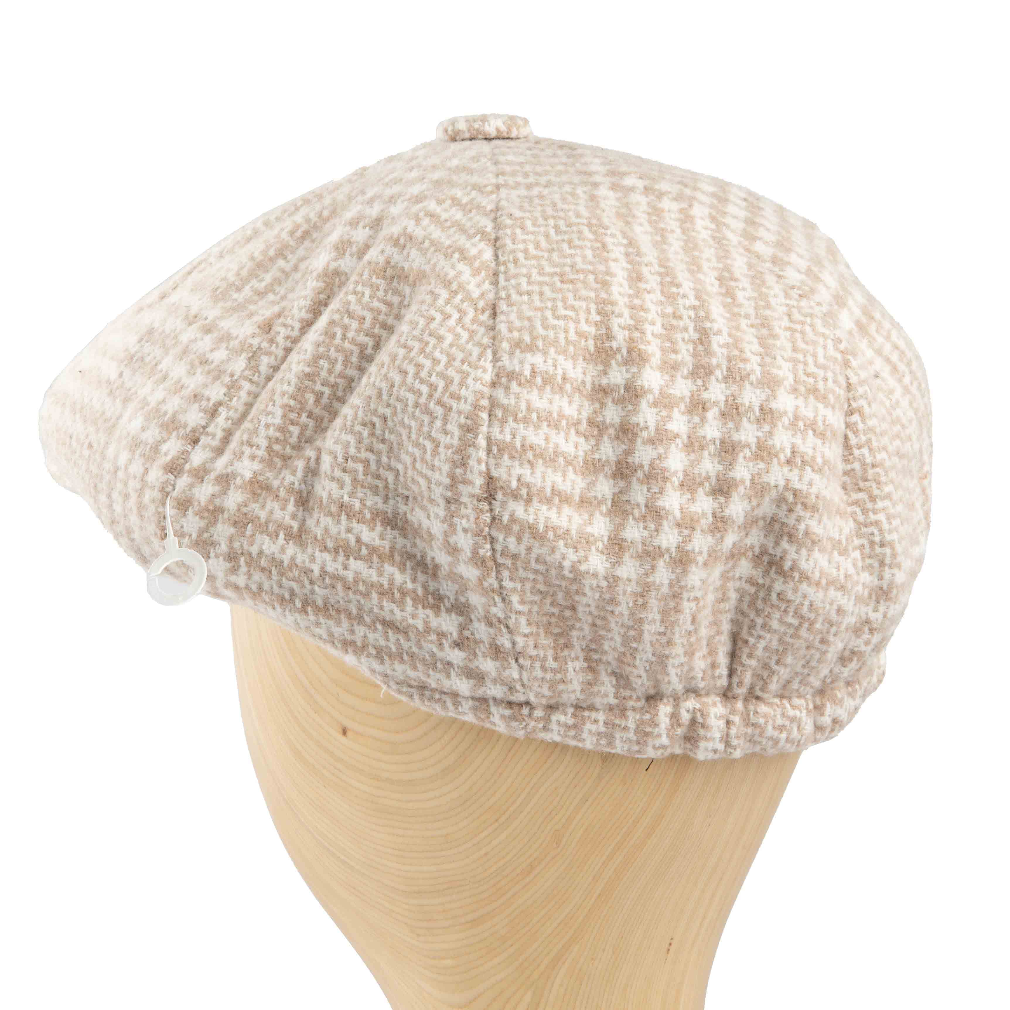 Beige and light brown plaid newsboy cap, classic unisex style, textured fabric, vintage fashion accessory