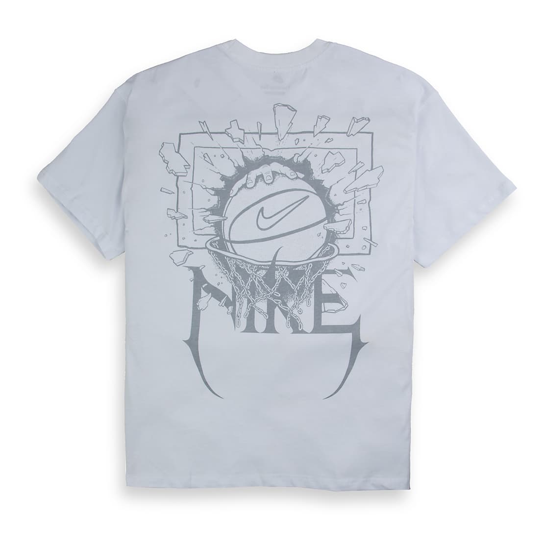 Experience ultimate comfort and relaxed style with the Nike Men's Max90 Basketball T-Shirt in Cool Grey. Loose fit, soft cotton, perfect for everyday wear and authentic hoops style.