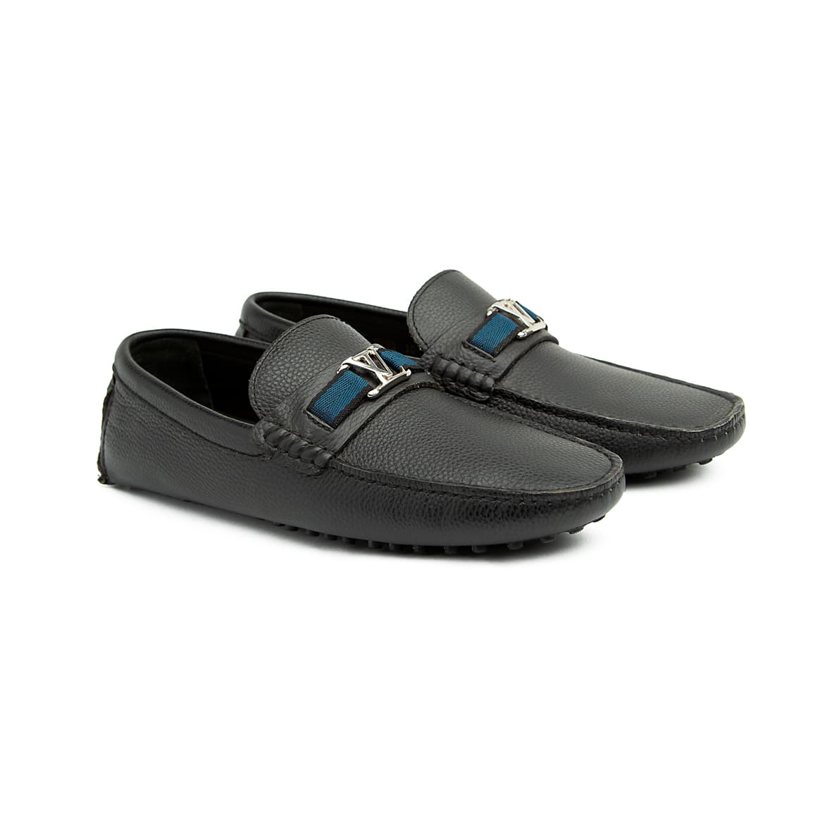 The Navy Web Roadster is an elegant and practical slip-on driving moccasin.