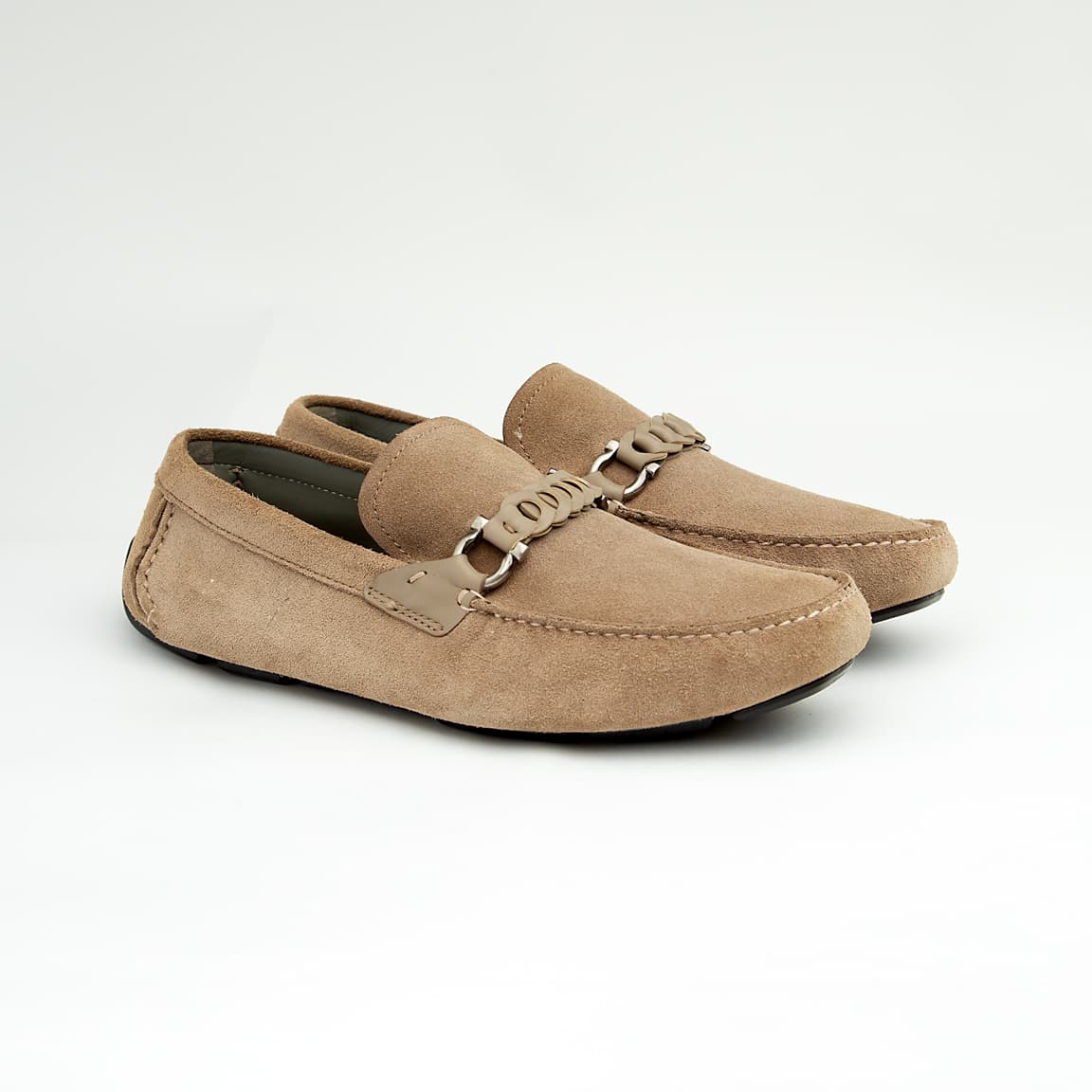 The Tuscan Suede Roadster is a luxurious and comfortable slip-on designed in the classic driving moccasin style.