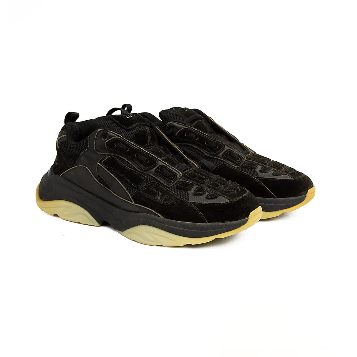 Black chunky suede & mesh sneakers — unisex streetwear shoes with cushioned sole and modern performance style.
