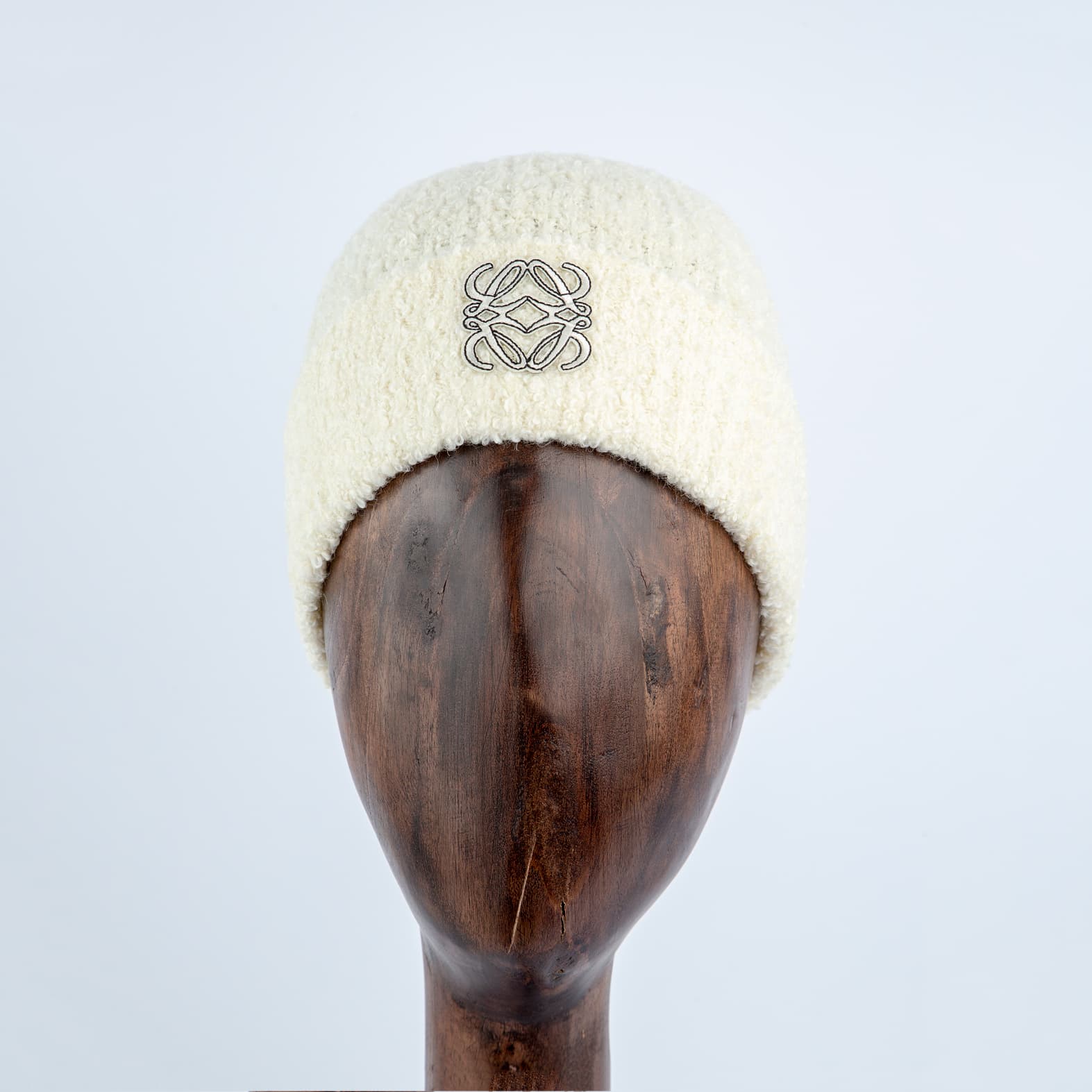 Beanie, white, wool and cashmere, intarsia logo