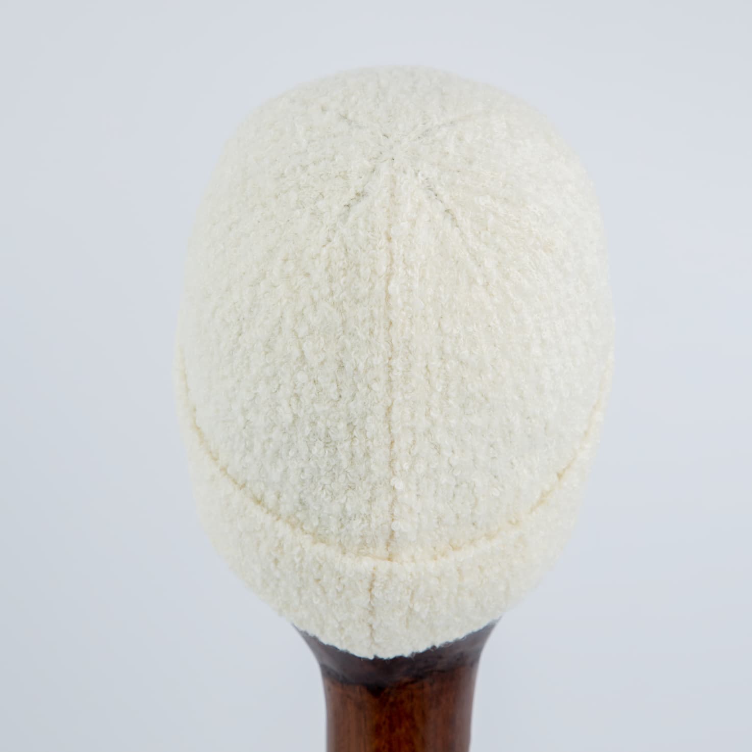 Beanie, white, wool and cashmere, intarsia logo