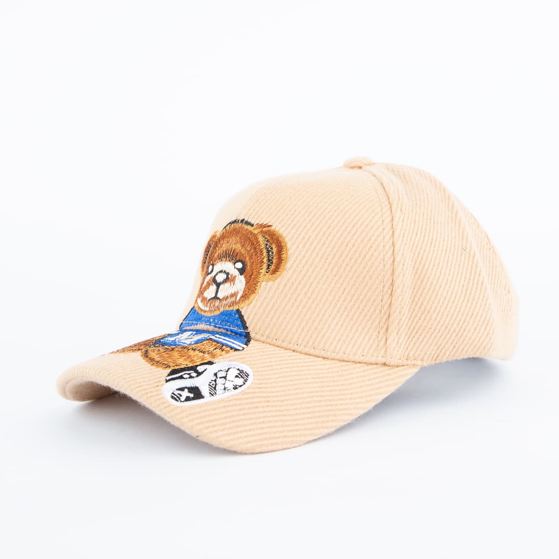 Beige teddy bear embroidered cap, unisex design with adjustable strap for a playful and stylish casual look, perfect for all ages.
