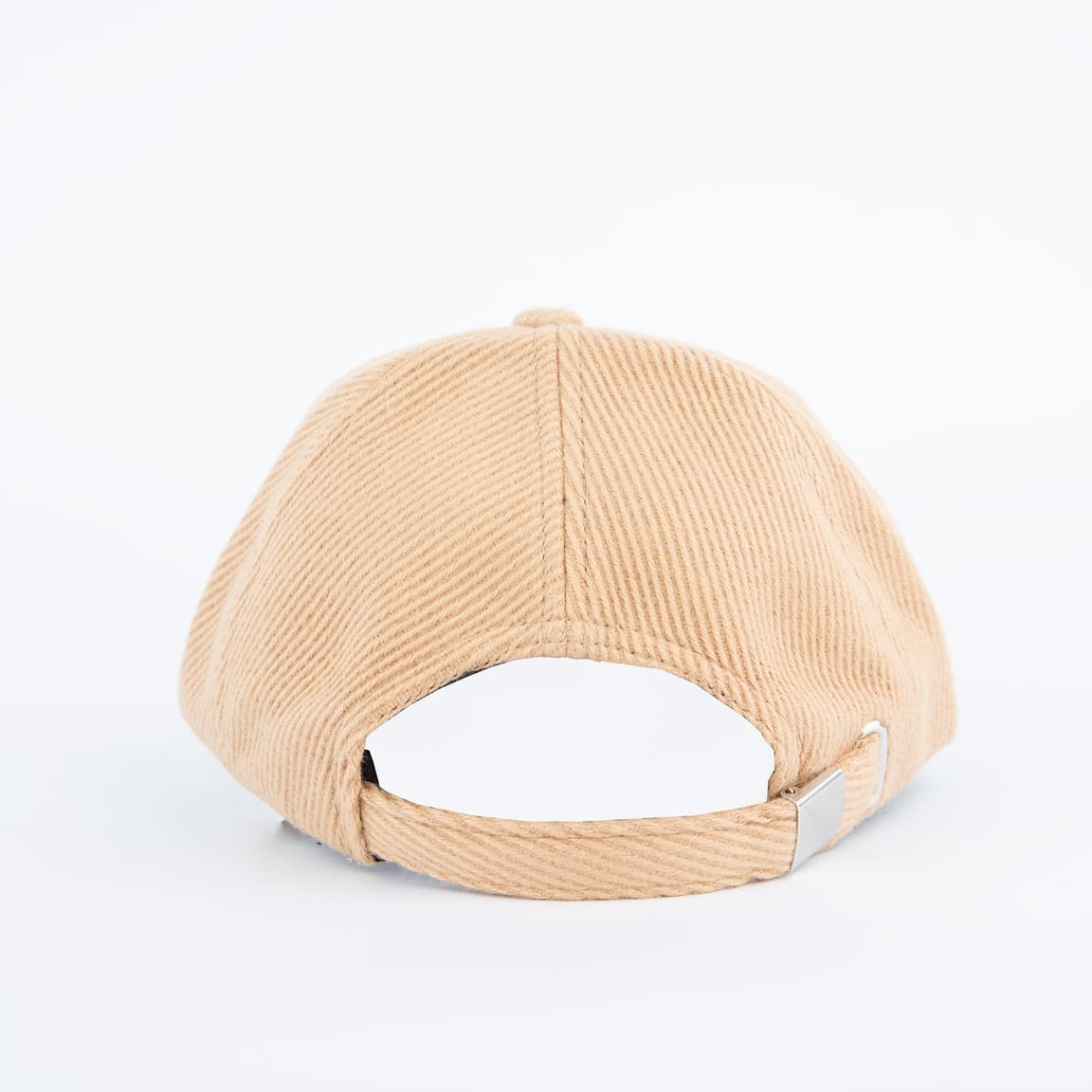 Beige teddy bear embroidered cap, unisex design with adjustable strap for a playful and stylish casual look, perfect for all ages.