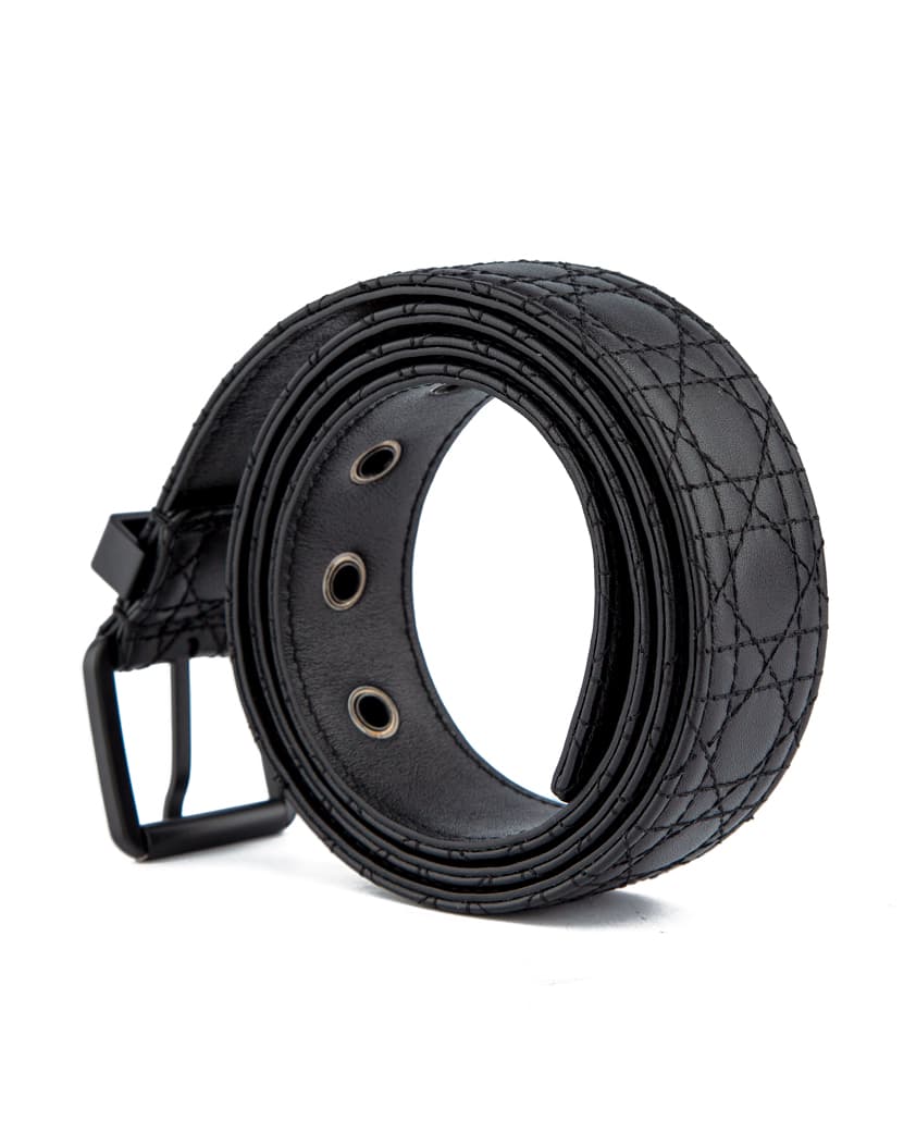 Luxury black quilted leather belt with a sleek matte black buckle, perfect for men and women seeking a refined and sophisticated fashion accessory.