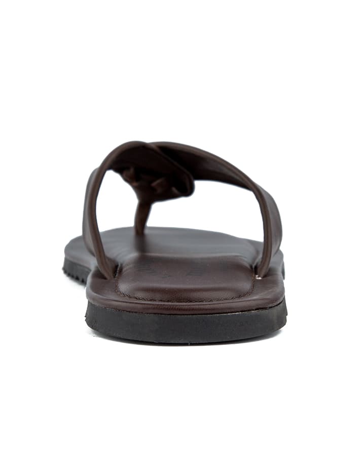 Elevate your style with this premium black leather belt featuring a signature silver buckle. A timeless accessory for both casual and formal wear