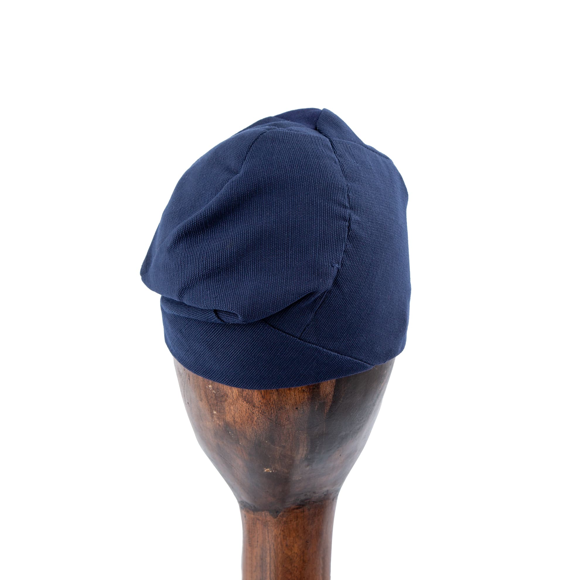 The "Olórin" Fila - "Midnight Blue" a timeless piece that exudes sophistication. 