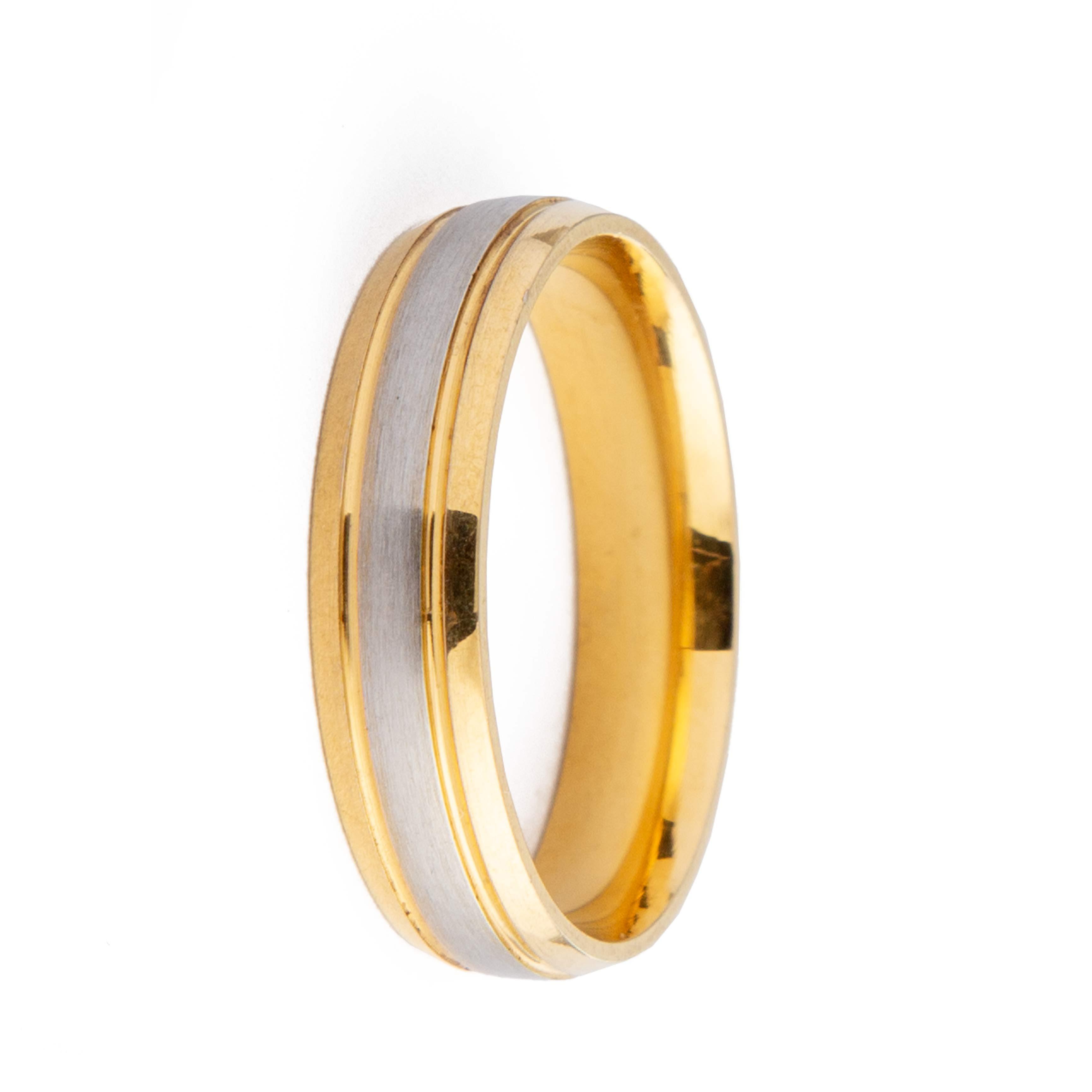 Men’s dual-tone gold and silver wedding ring with brushed center and polished edges