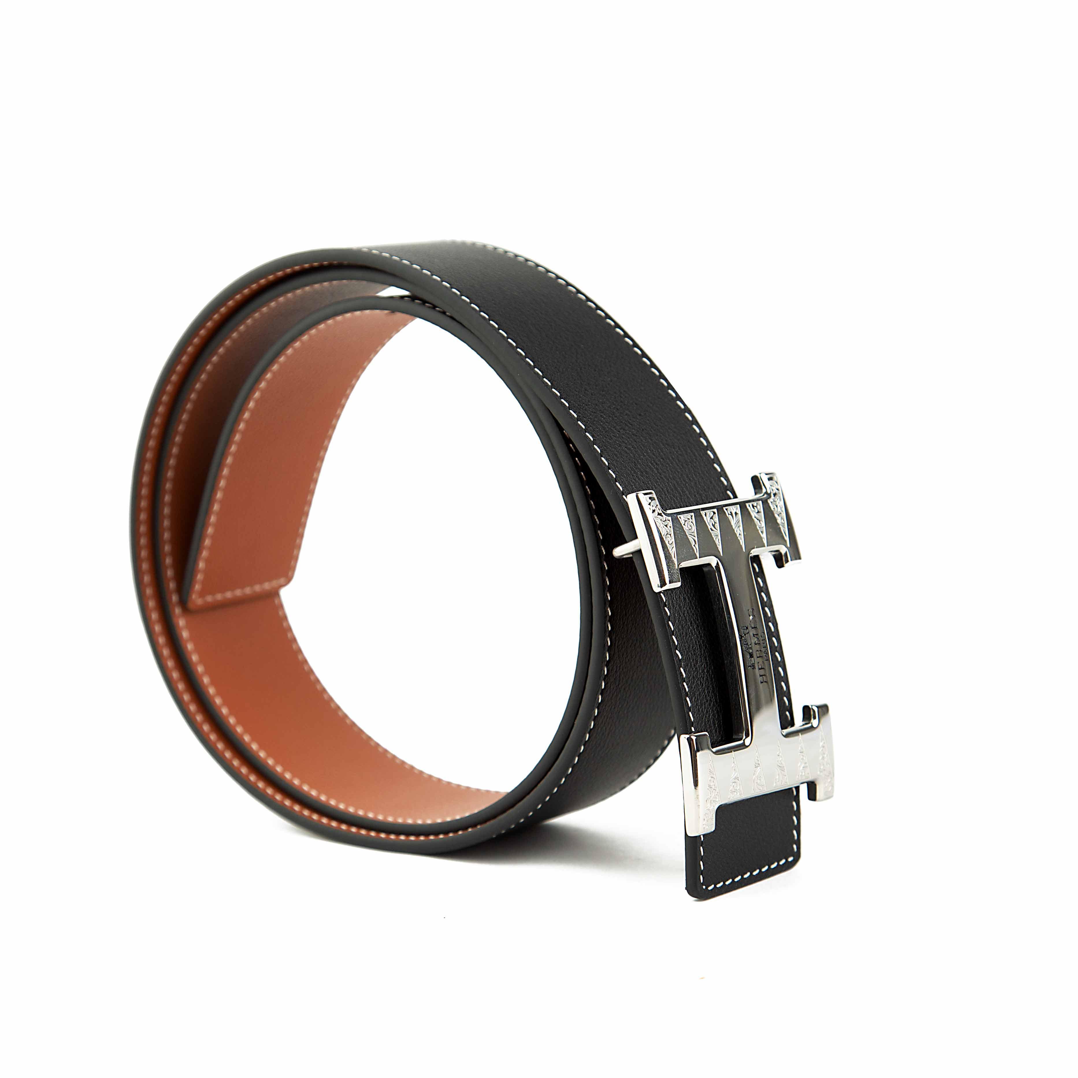 Designed with a reversible contrast lining, the belt offers two distinct looks: a textured brown for a relaxed yet polished feel, and a smooth black for formal occasions.