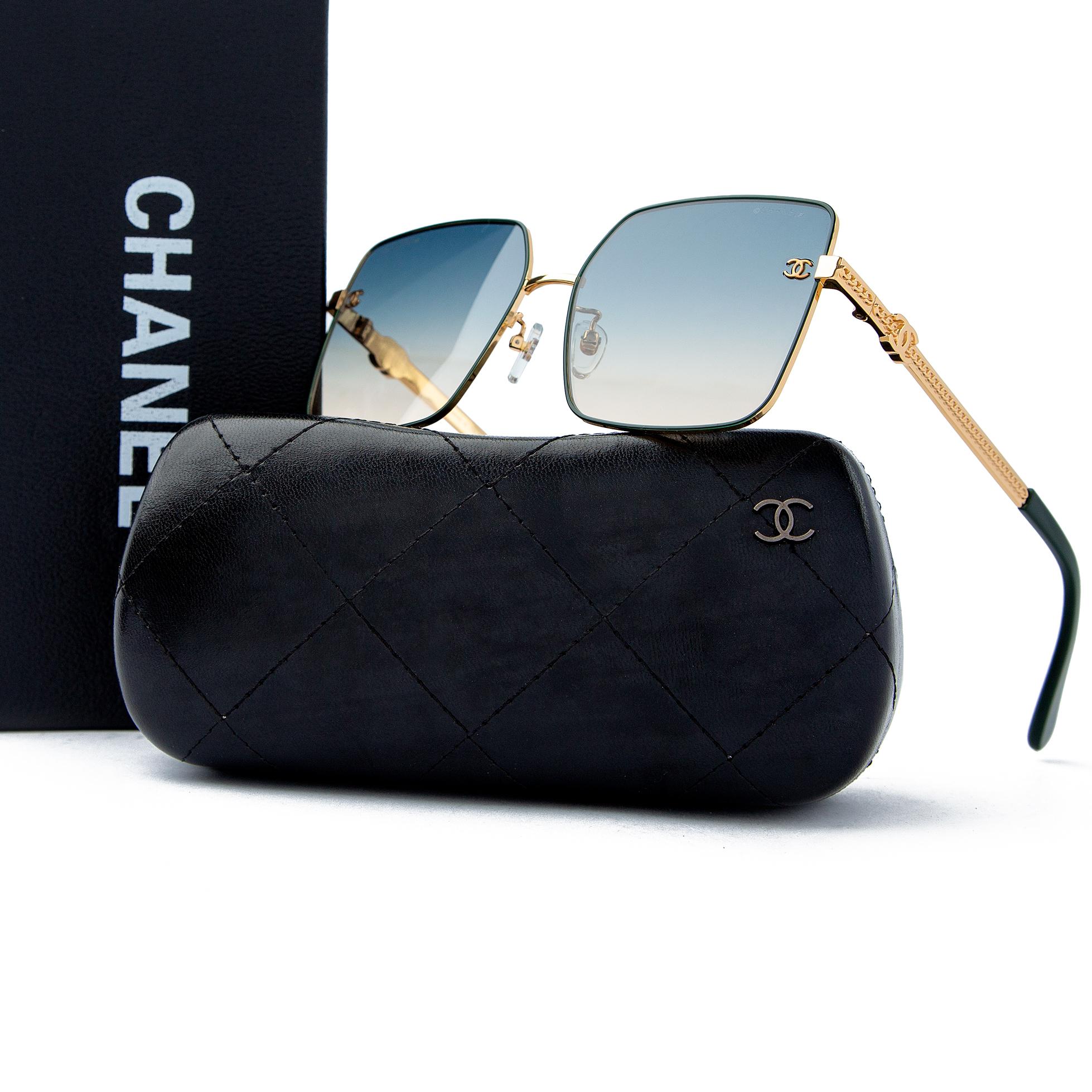Chanel Gold-Plated Designer Sunglasses with Gradient Blue Lenses in a Quilted Leather Case – Unisex Luxury Eyewear