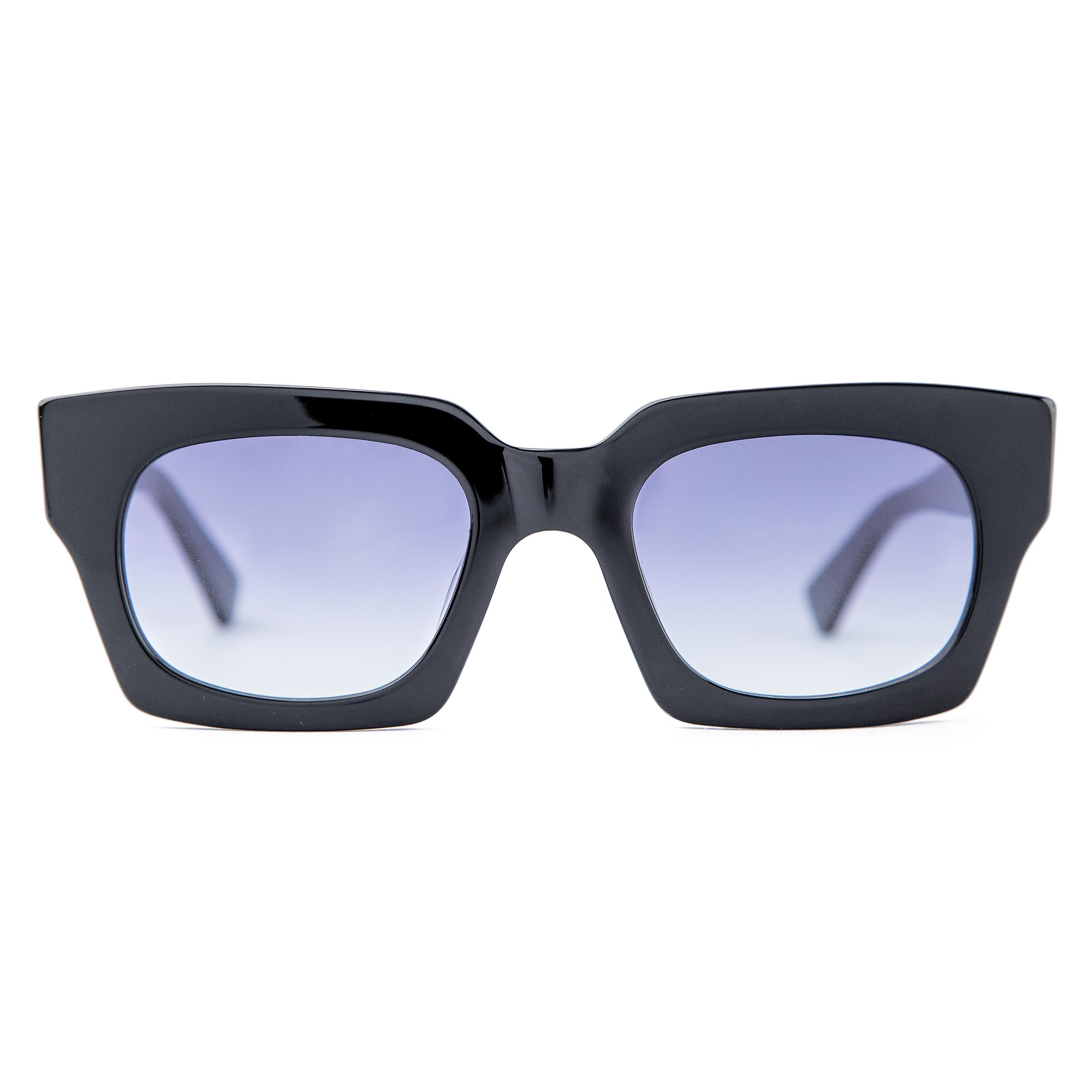Sleek & Classy FENDI Roma Sunglasses, 10946- Black