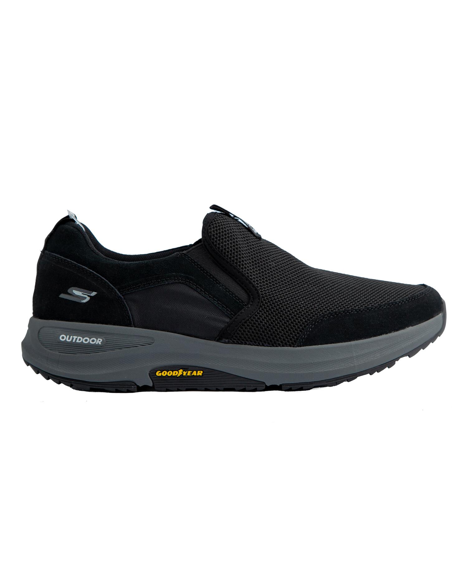Skechers GO WALK Outdoor Arch Fit - Grand Horizon men's shoes in black with grey trim, featuring a mesh and synthetic upper and a rugged outsole.