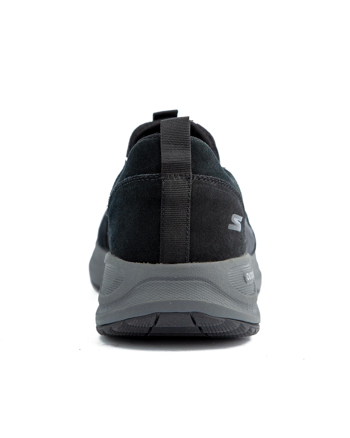 Skechers GO WALK Outdoor Arch Fit - Grand Horizon men's shoes in black with grey trim, featuring a mesh and synthetic upper and a rugged outsole.