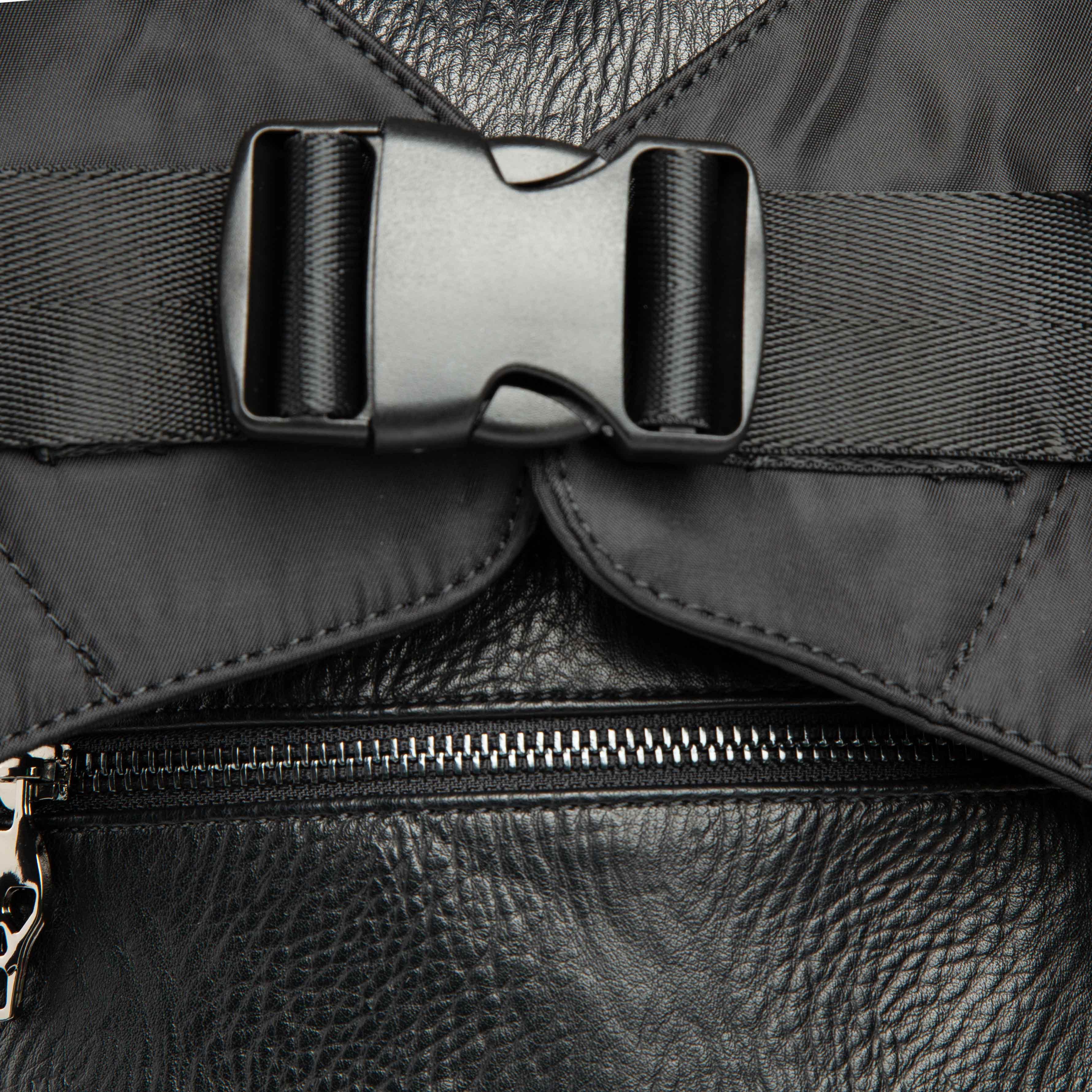 3D Skull Studded Hooded Backpack - Black Edgy Unisex