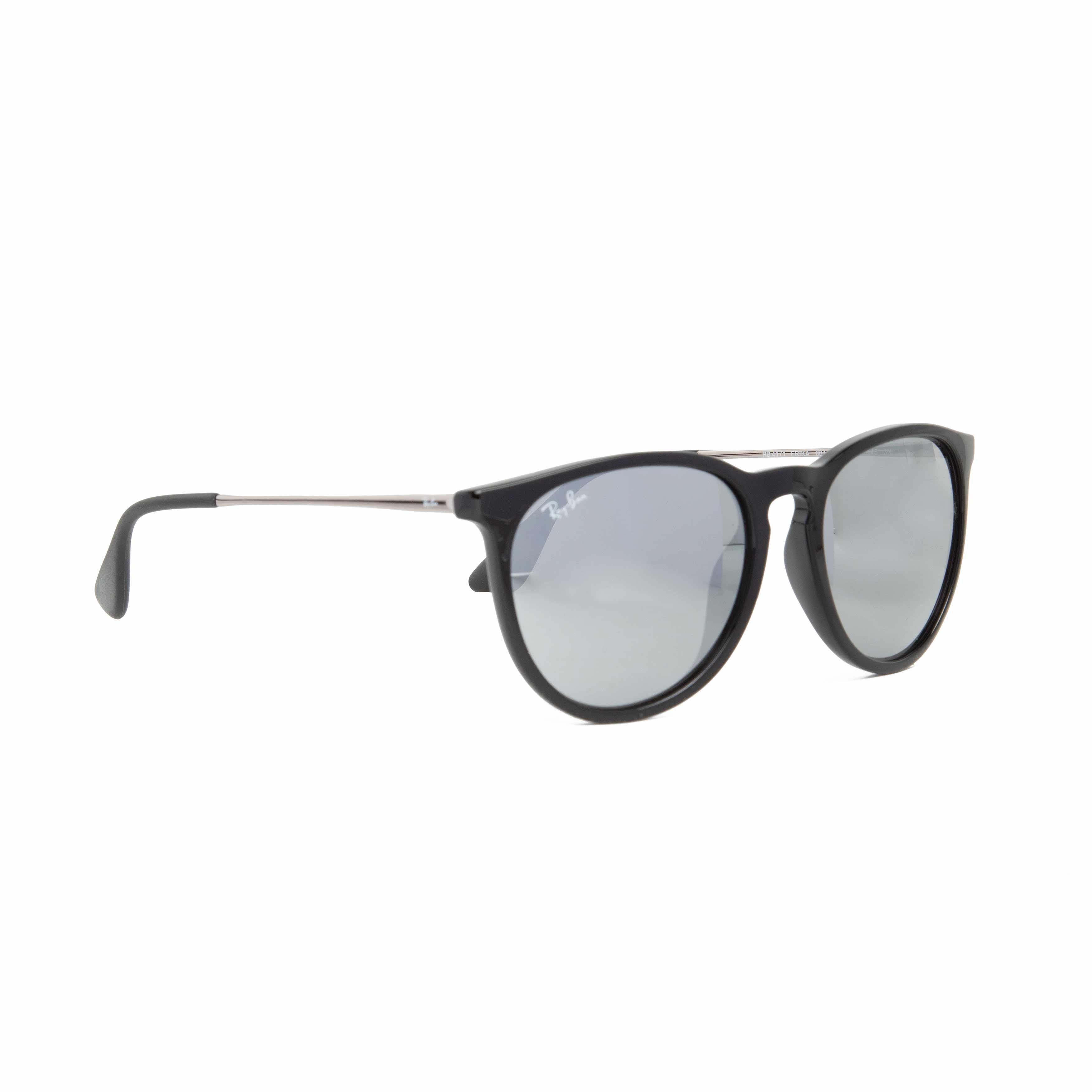 Ray-Ban round frame sunglasses with black frame and silver mirrored lenses