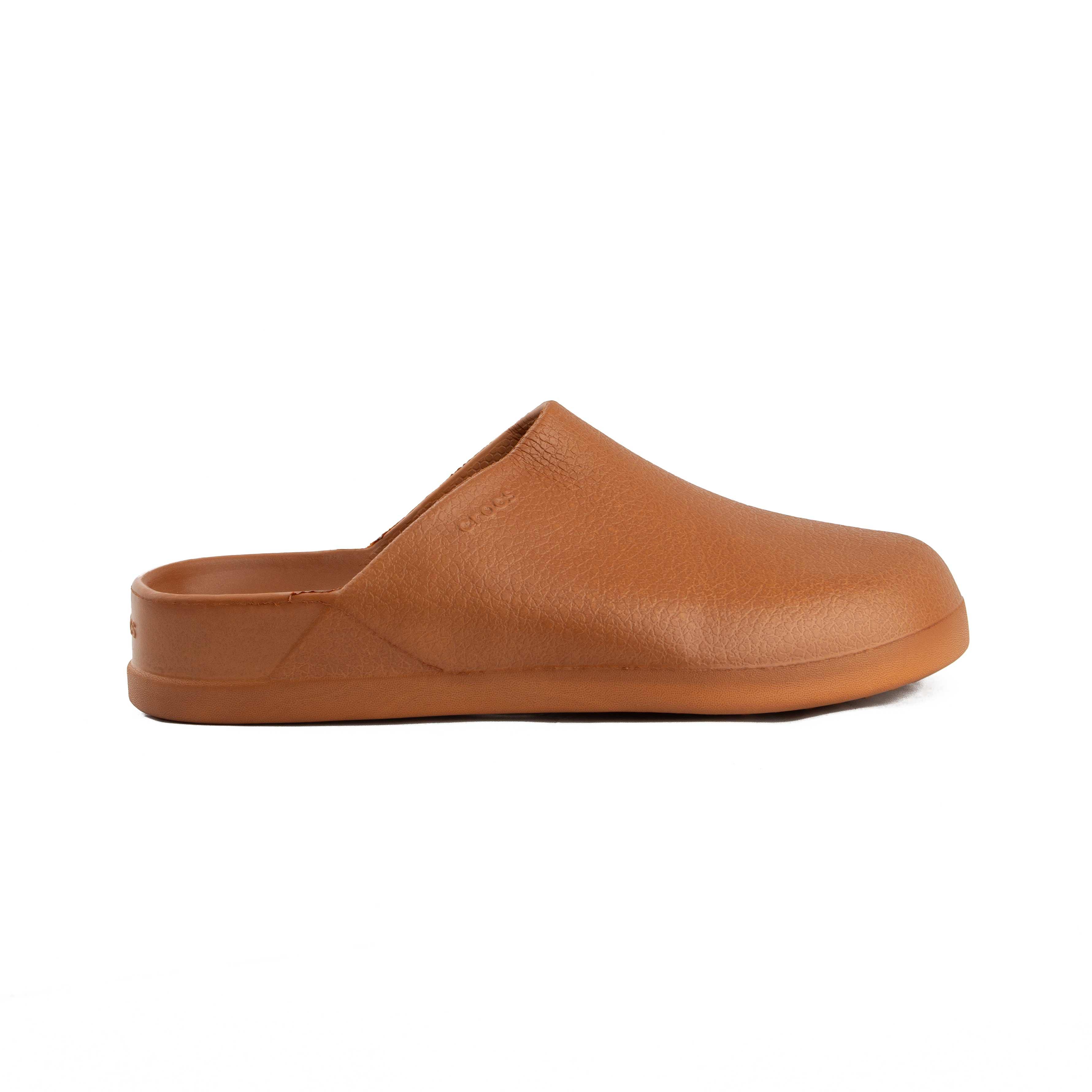  Step into ultimate comfort with these stylish brown Crocs Bistro Clogs. 