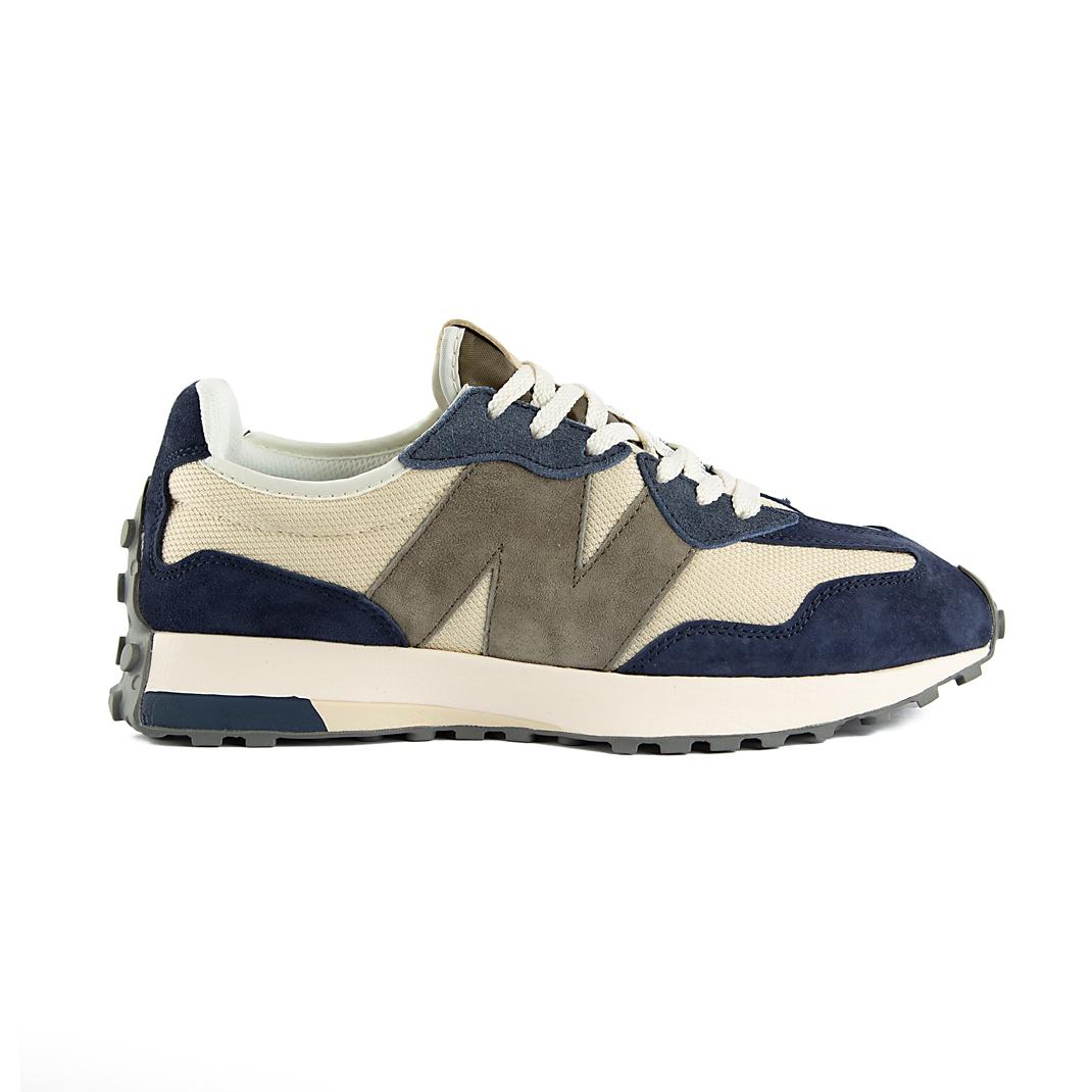 Step out in style with New Balance 327 'Beige Navy' sneakers. Fusing 70s heritage with modern design, enjoy comfort and a bold look.
