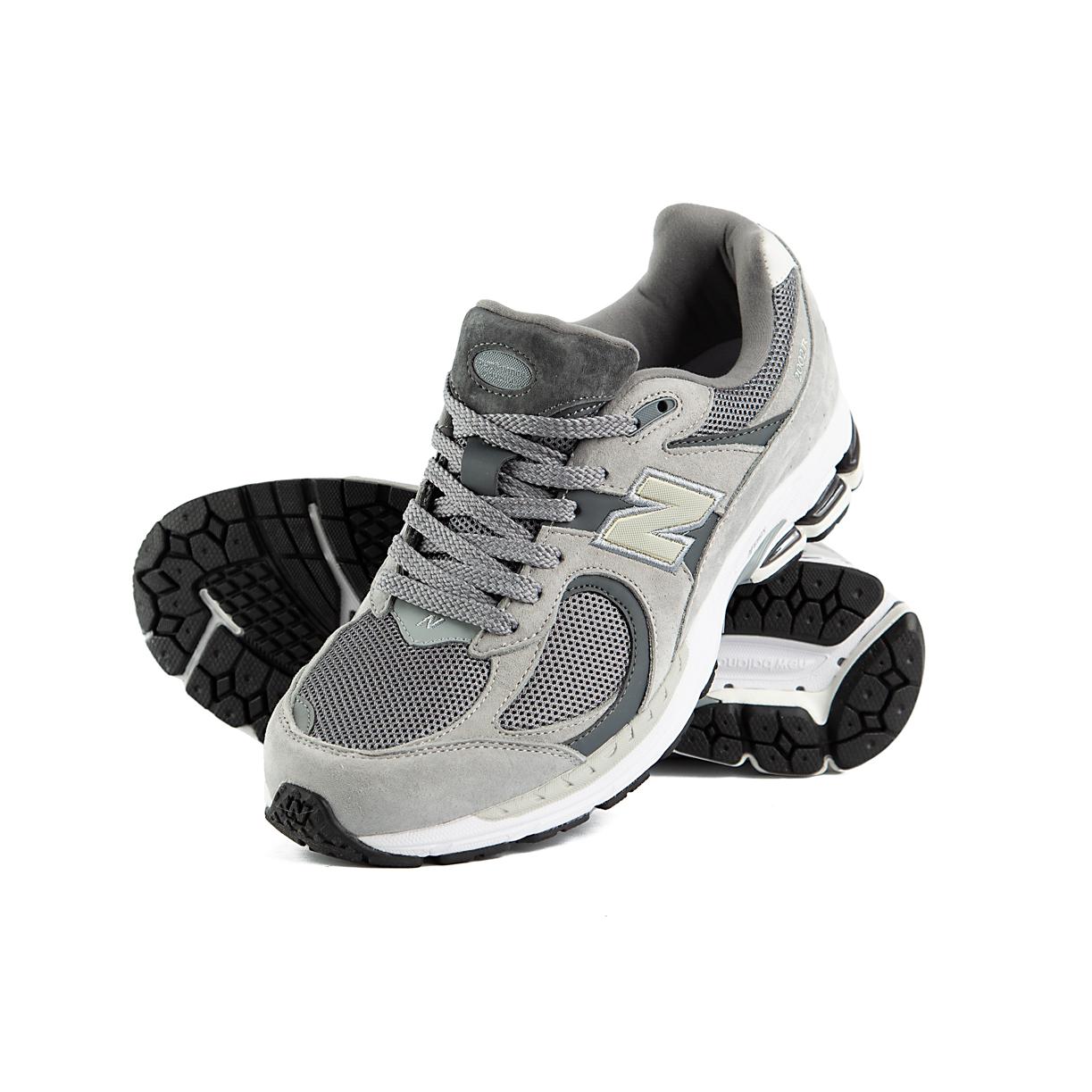New Balance 2002R Grey Sneakers: Comfort & Retro Style