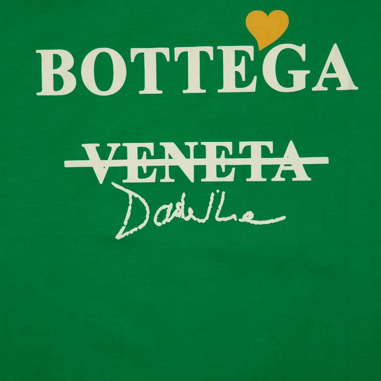 This is a relaxed-fit, short-sleeve cotton jersey T-shirt featuring a distinctive graphic print on the chest.