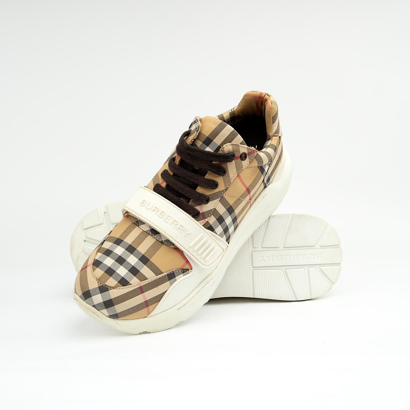 Heritage Check Leather and Mesh Sneakers with Velcro Strap in Beige and Black.
