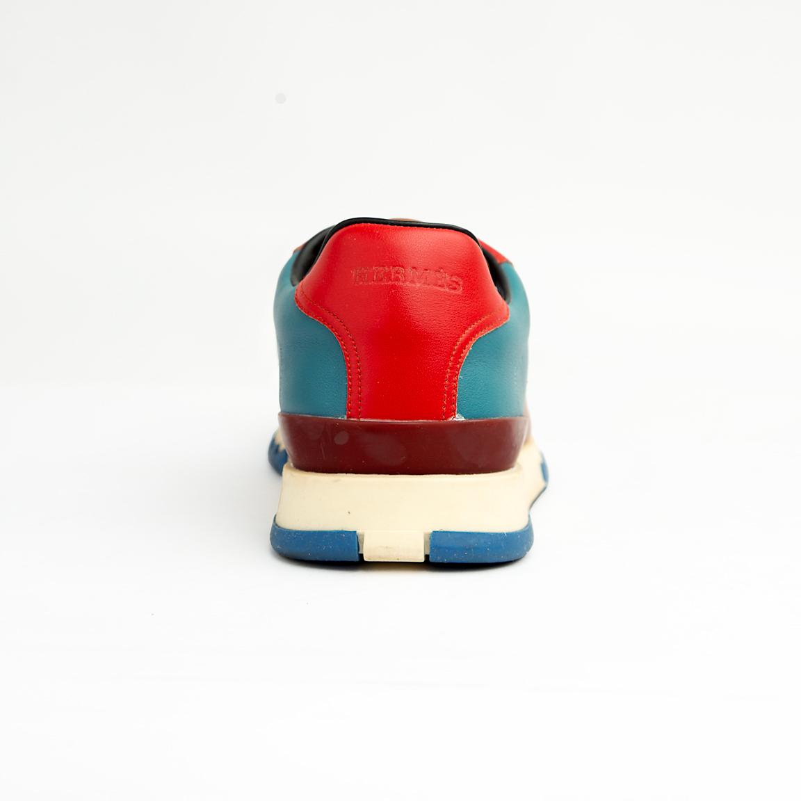 This dynamic sneaker features a rich, bold combination of smooth leather and suede paneling in an eye-catching palette