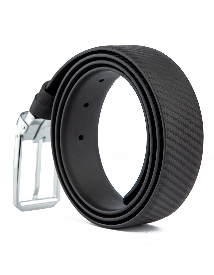 Black carbon fiber textured leather belt with silver buckle – a stylish and durable accessory for men and women.
