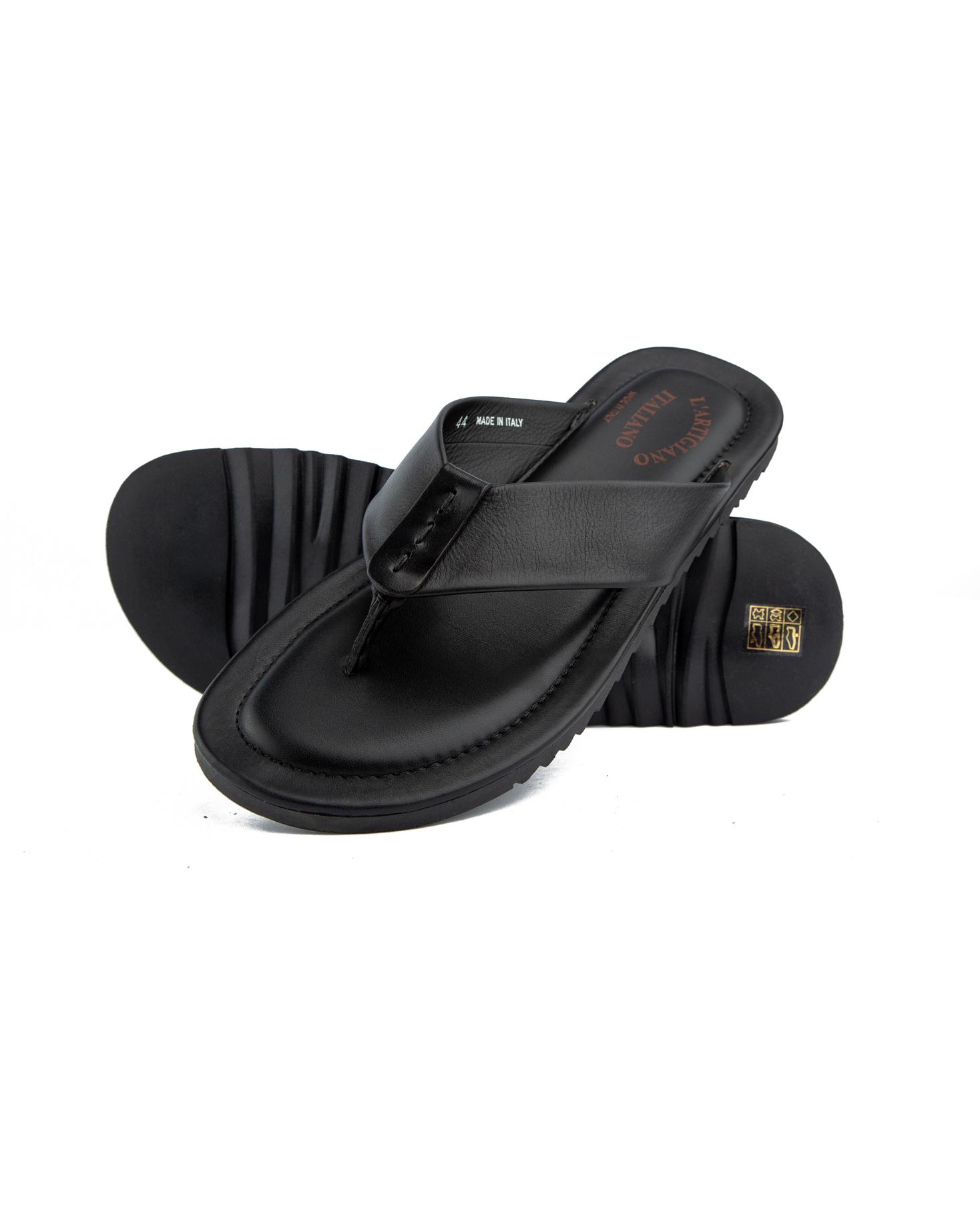 Men's Artigiano Italian black leather thong sandals.