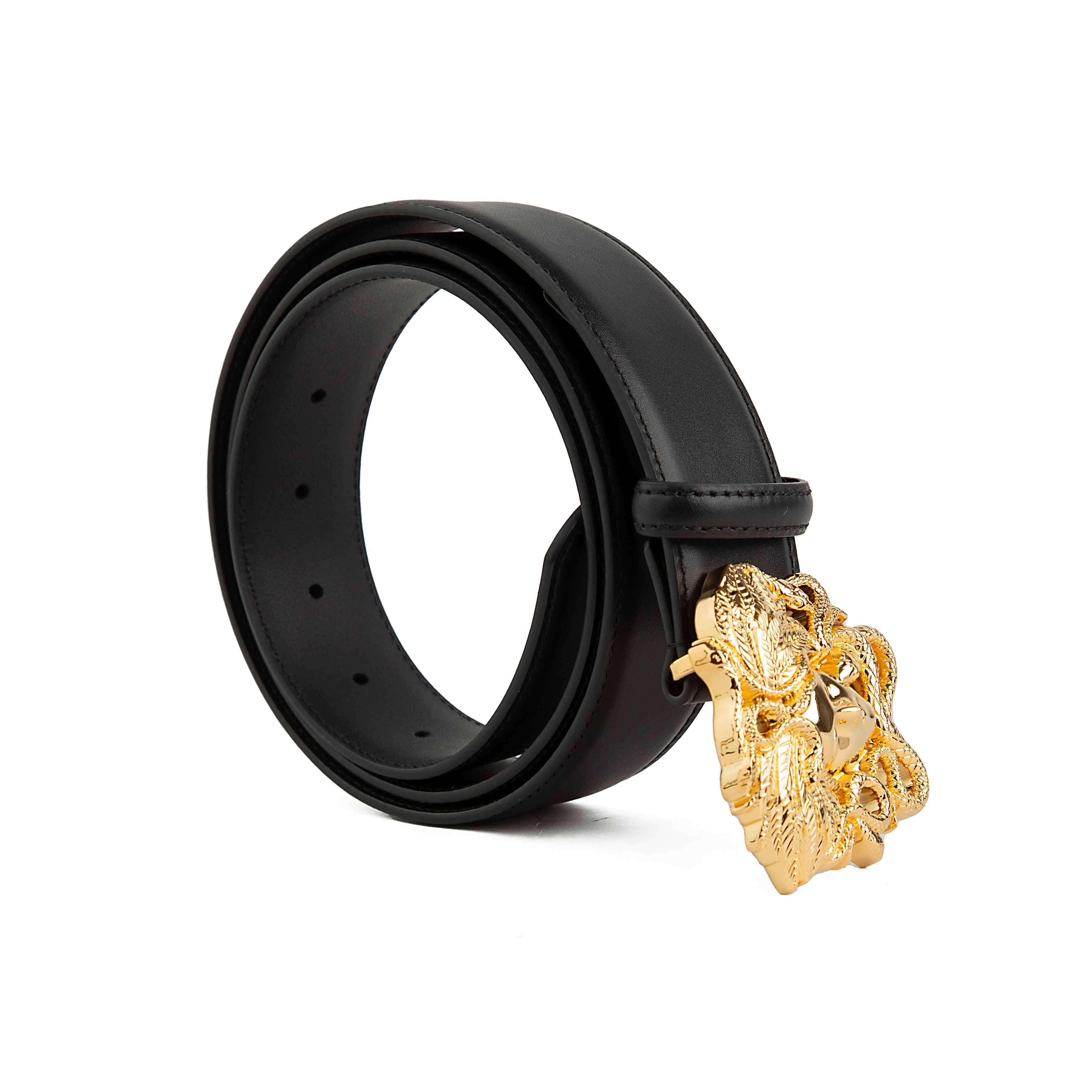 This elegant, slim-profile belt is a masterclass in understated luxury and timeless design.