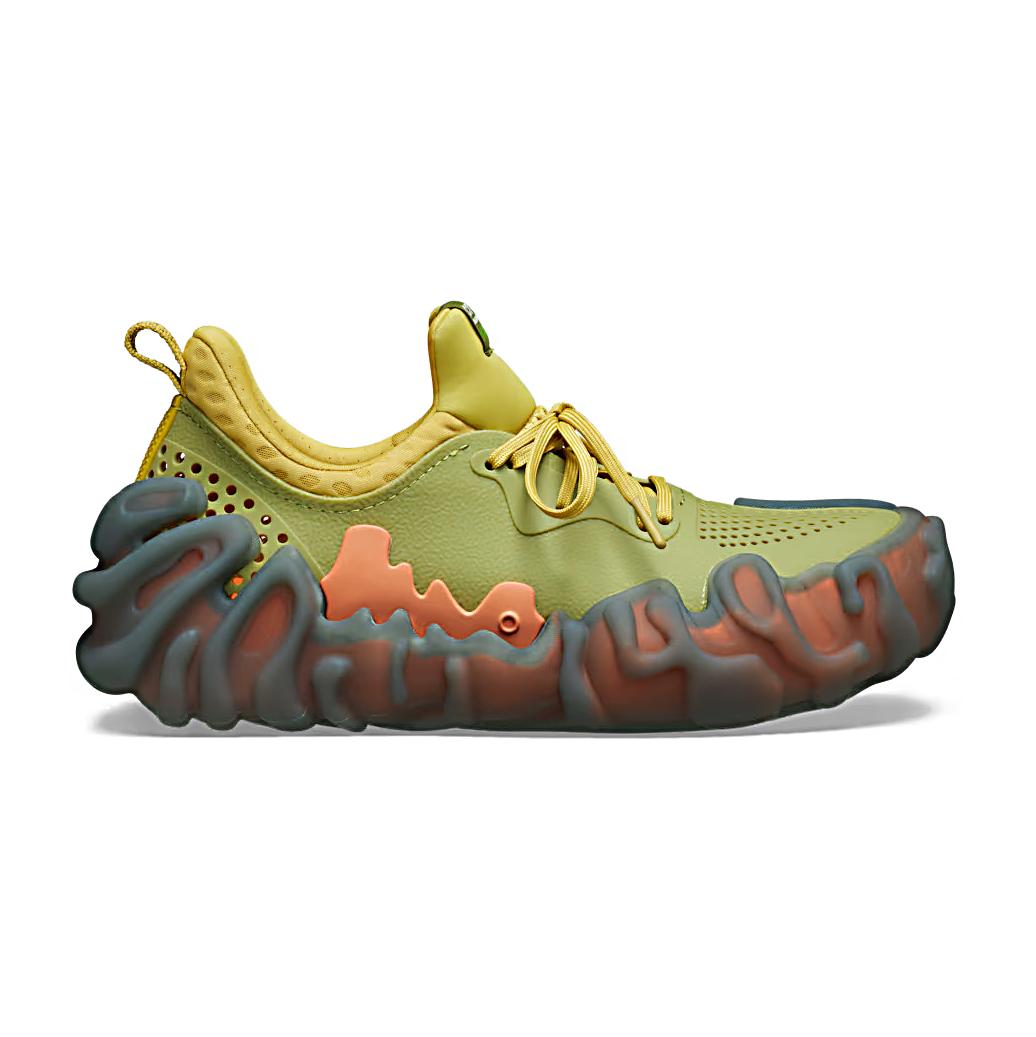 Salehe Bembury x Crocs Juniper  Sneaker. Experience unique design, breathable comfort, and fingerprint traction.