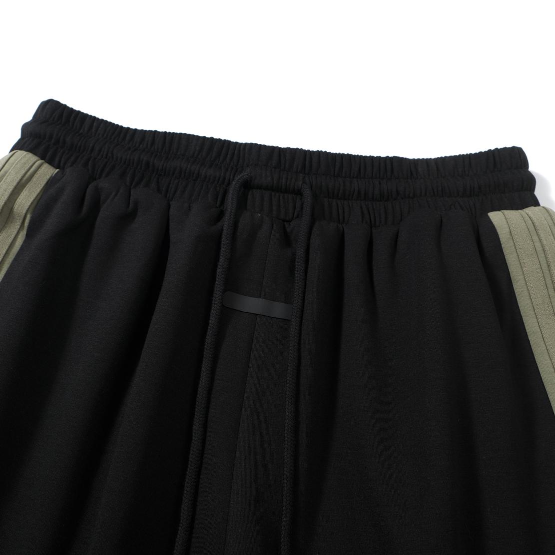 FOG ESSENTIALS Black Side-Stripe Fleece Jogger