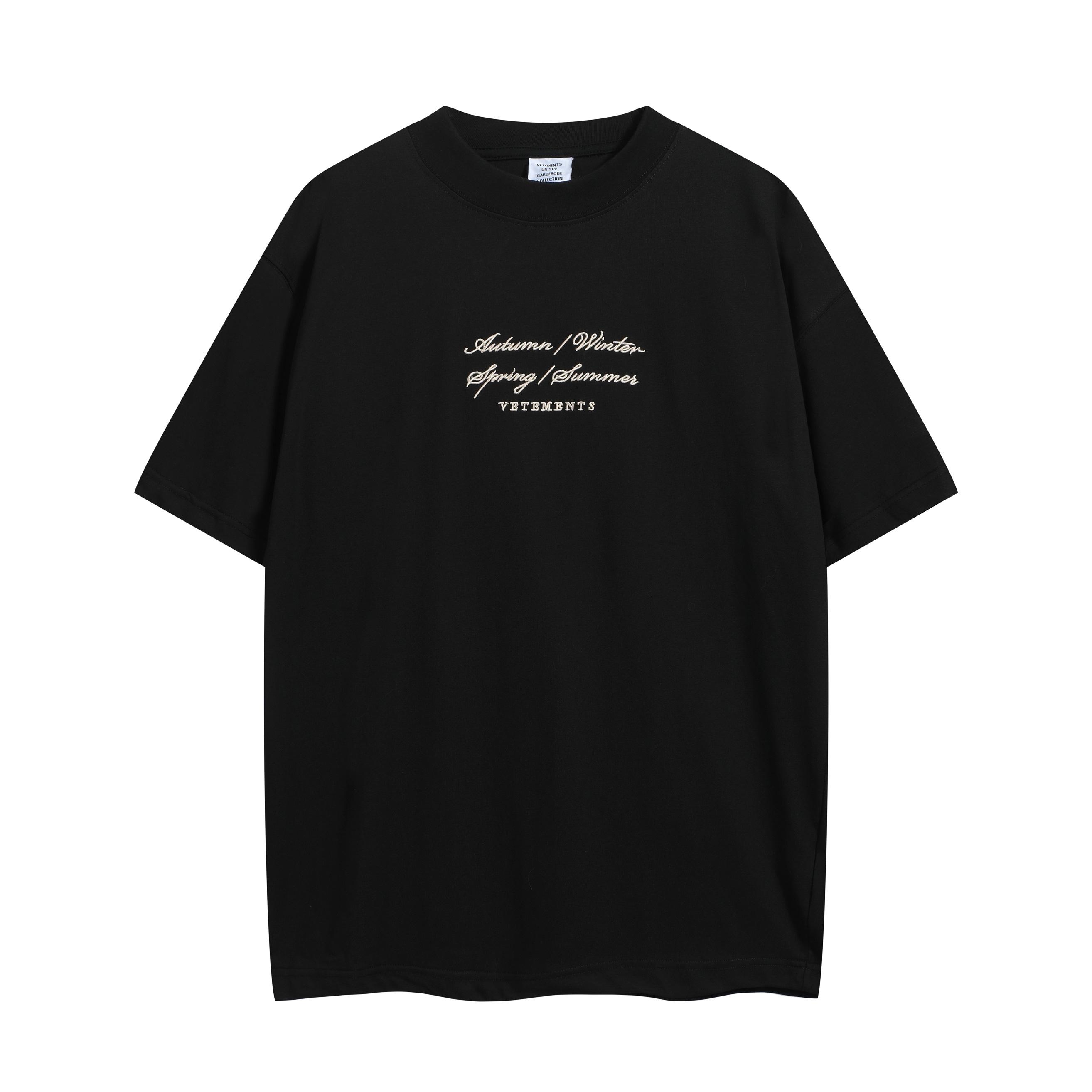 Vetements Black Oversized Seasons Script Graphic T-Shirt