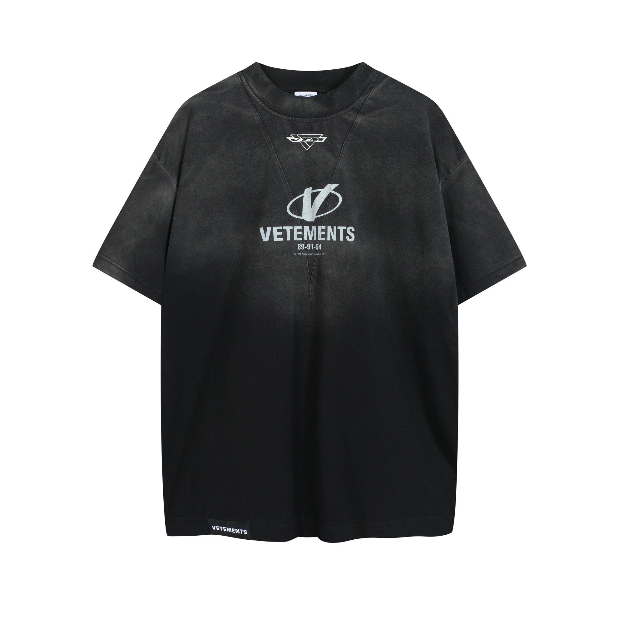 Vetements Black Embroidered Logo Oversized Cotton T-Shirt