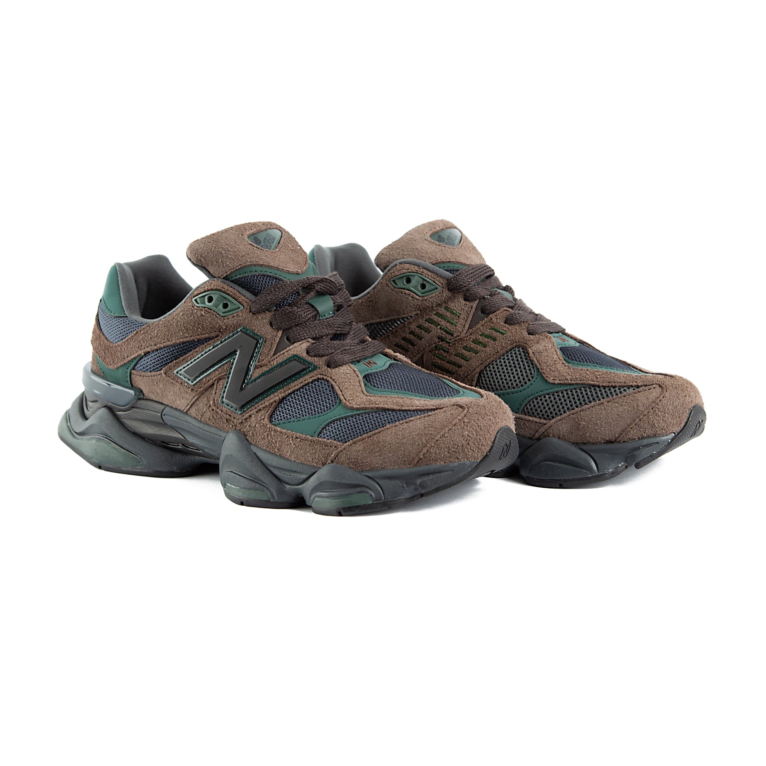 Elevate Your Sneaker Game with New Balance 9060 "Beef & Broccoli." Premium Design, Unmatched Comfort, and Versatile Style for Any Outfit.